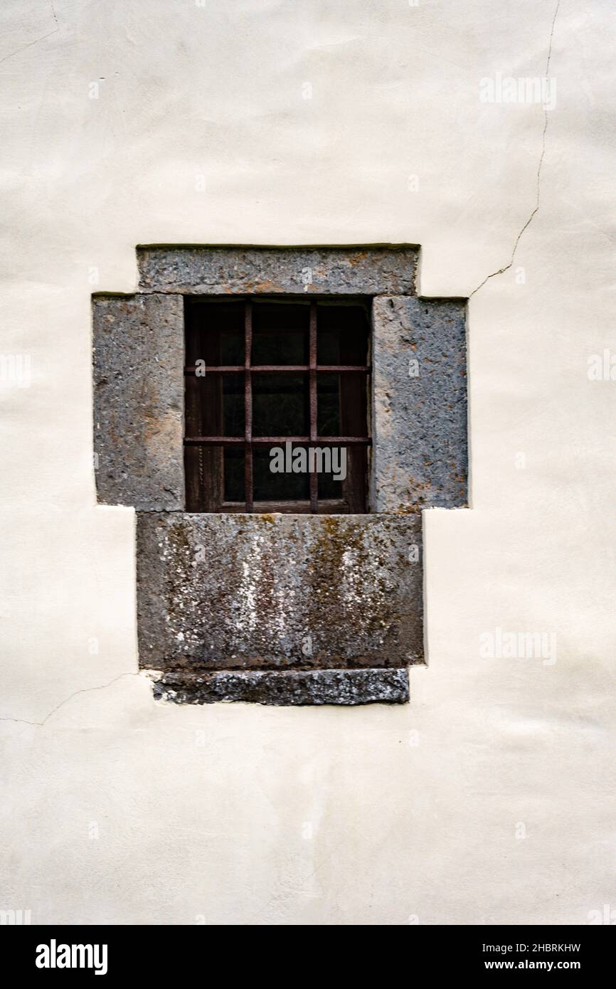 La chiesa romanica di San Vicente de Serapio. Foto Stock