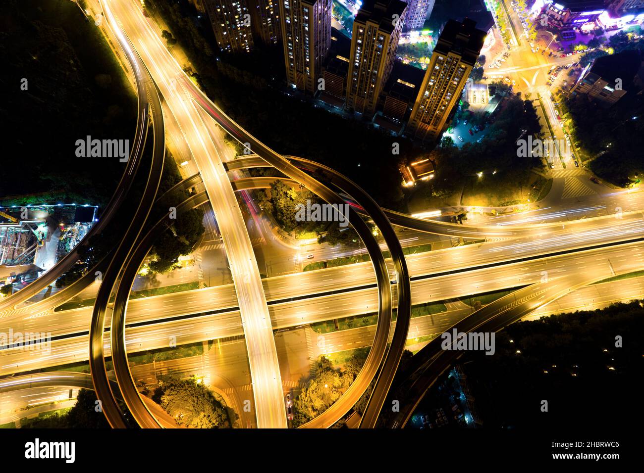 Fotografia aerea del moderno edificio skyline vista notturna di Chengdu, Cina. Foto Stock