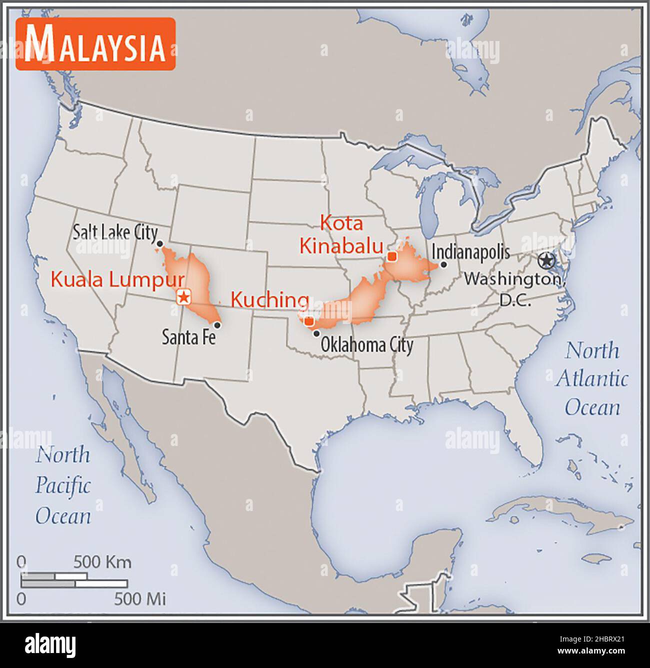 Mappa della Malesia. Confronto delle aree di due paesi. L'area della Malesia con le città più grandi (rosso) sovrappone l'area degli Stati Uniti d'America (sfondo grigio) ca. 17 febbraio 2014 Foto Stock