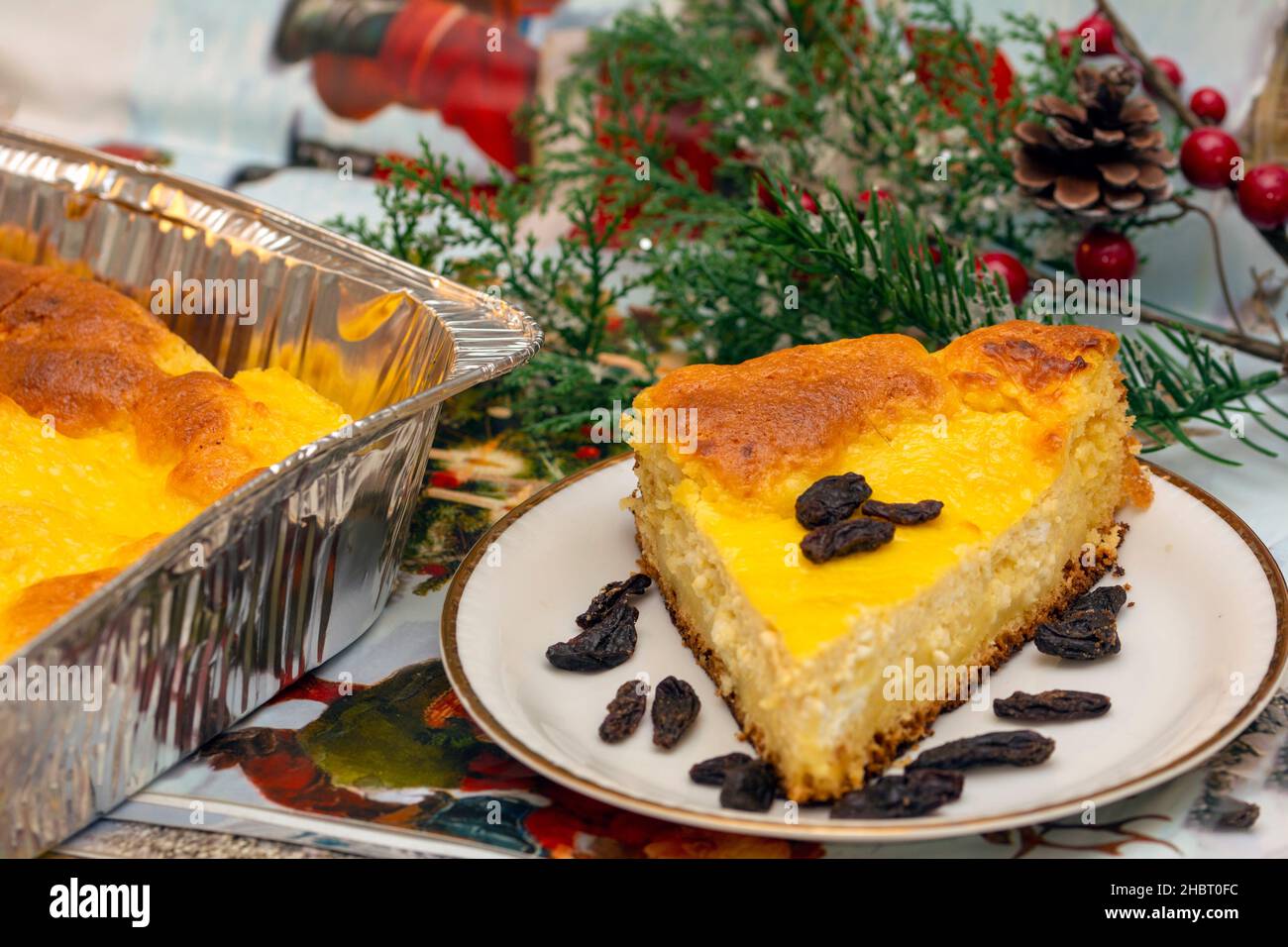 pasca rumeno o torta al formaggio tradizionalmente fatta per le vacanze di Natale e di Pasqua Foto Stock