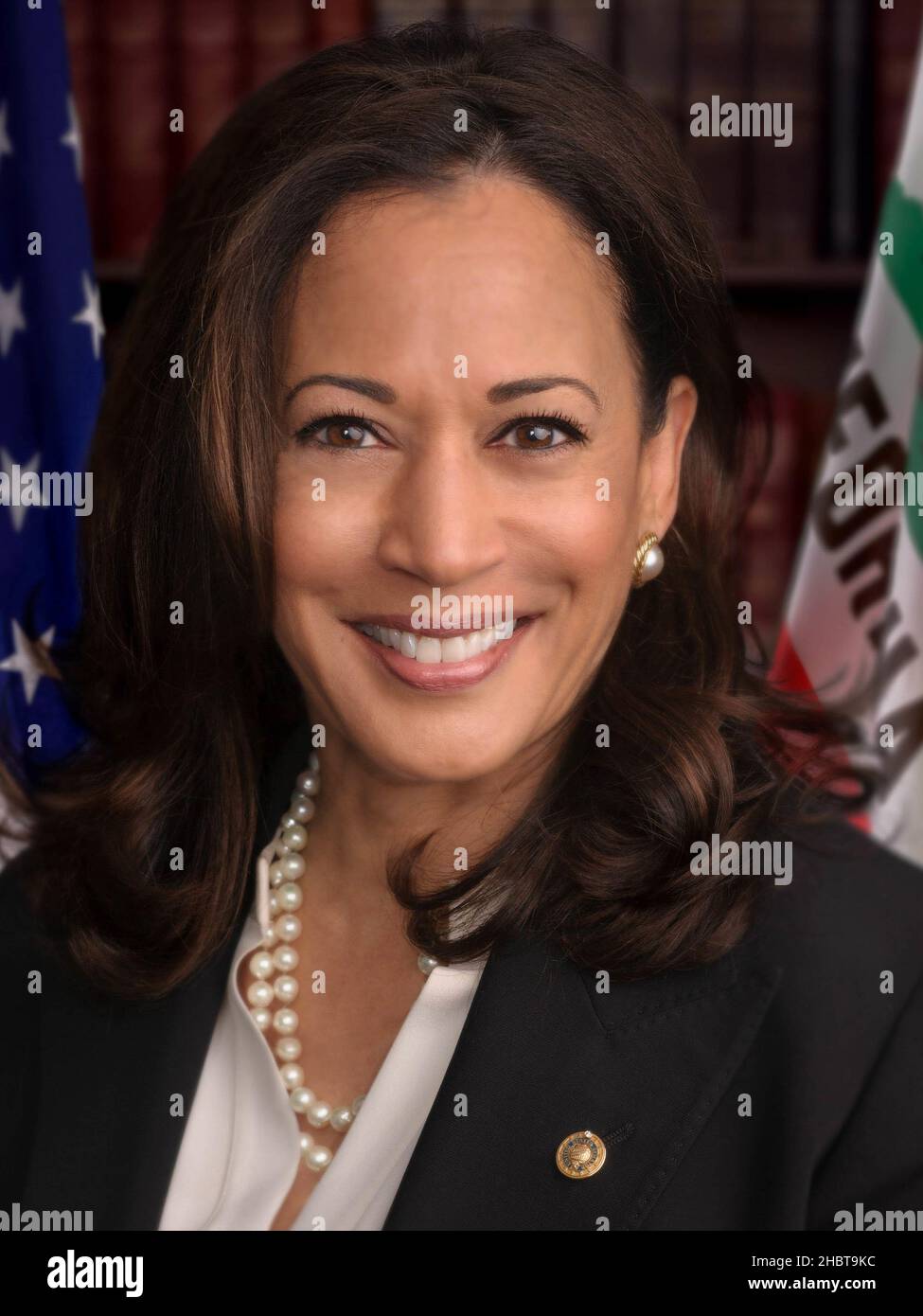 Headshot ufficiale del senatore degli Stati Uniti Kamala Harris (D-CA) ca. 12 maggio 2017 Foto Stock