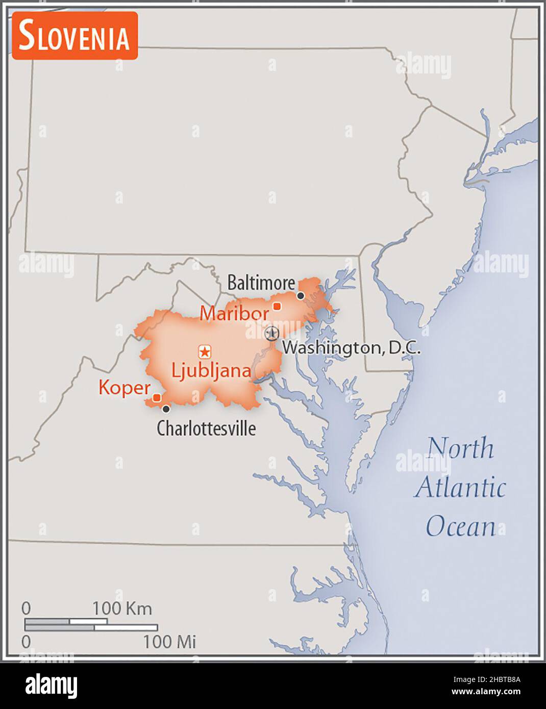 Mappa della Slovenia. Confronto delle aree di due paesi. L'area della Slovenia con le città più grandi (rossa) si sovrappone all'area degli Stati Uniti d'America (sfondo grigio) ca. 17 febbraio 2017 Foto Stock