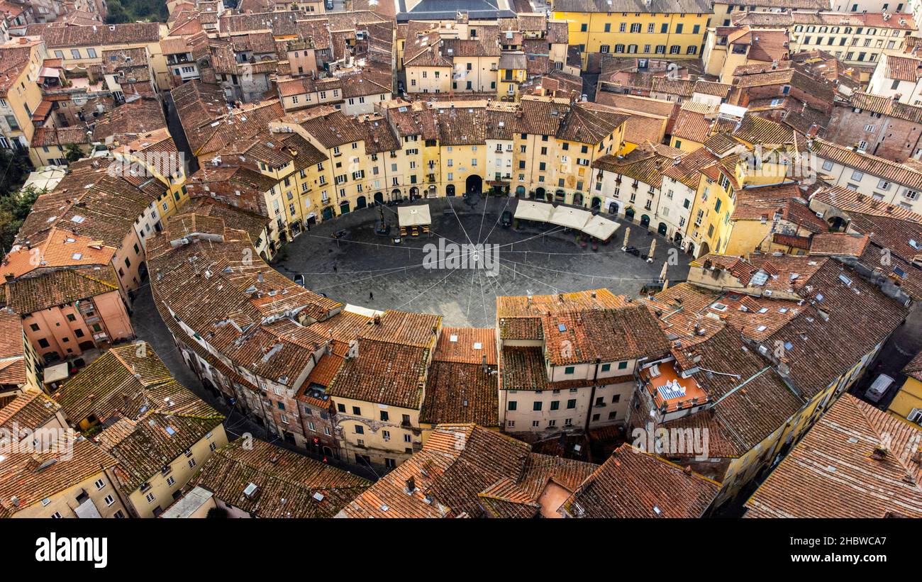Piazza dell'Anfiteatro, Lucca, Italia Foto Stock