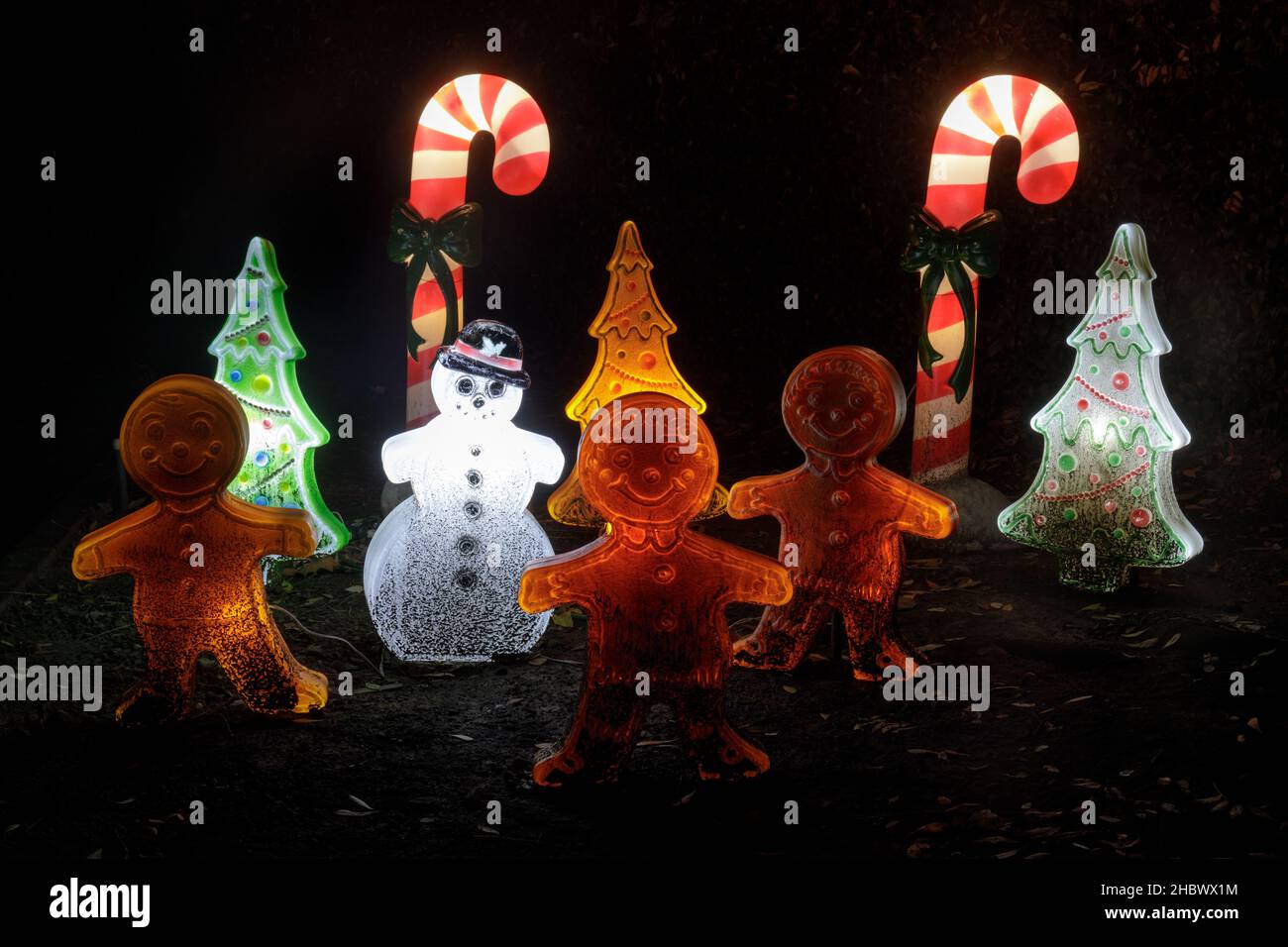 Figurine di Natale e decorazioni Glow in the Dark. Foto Stock