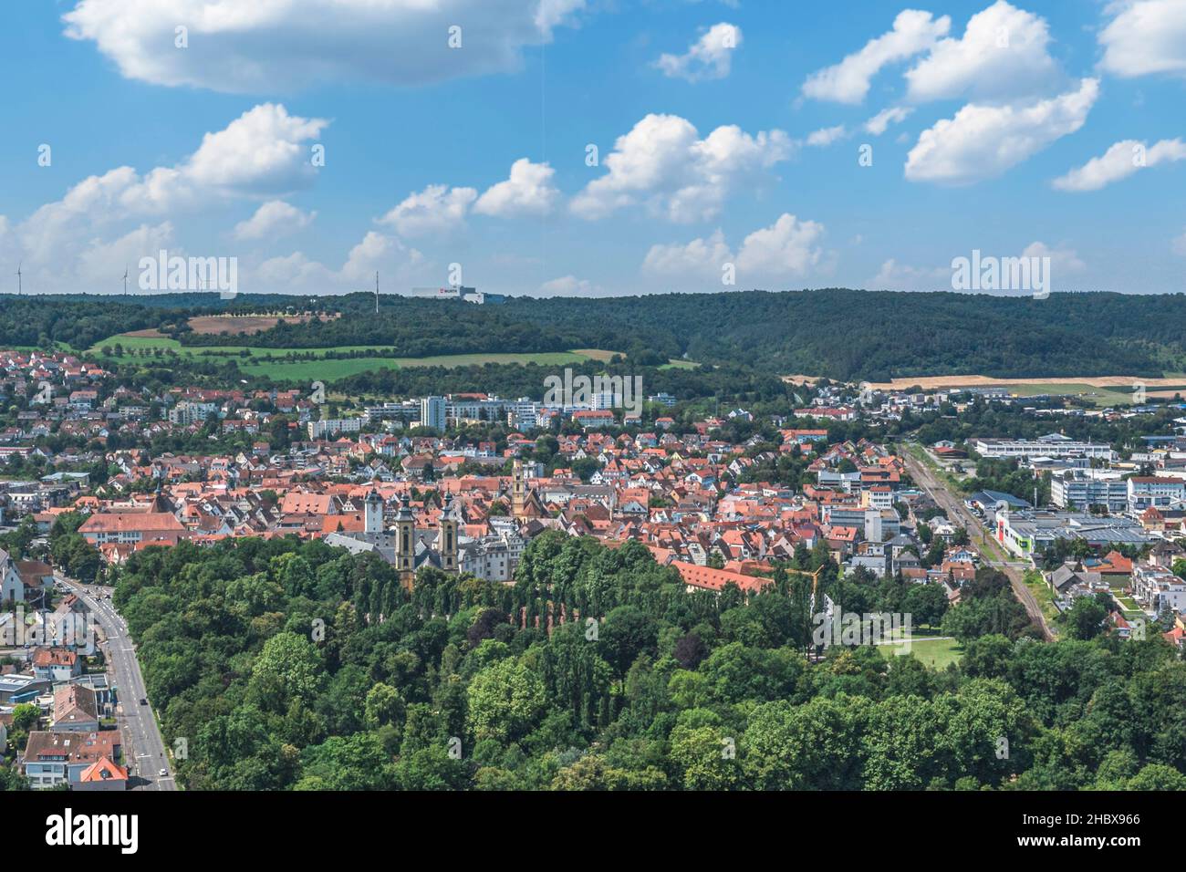 Vista aerea del quartiere termale di Bad Mergentheim nella splendida valle del Tauber Foto Stock