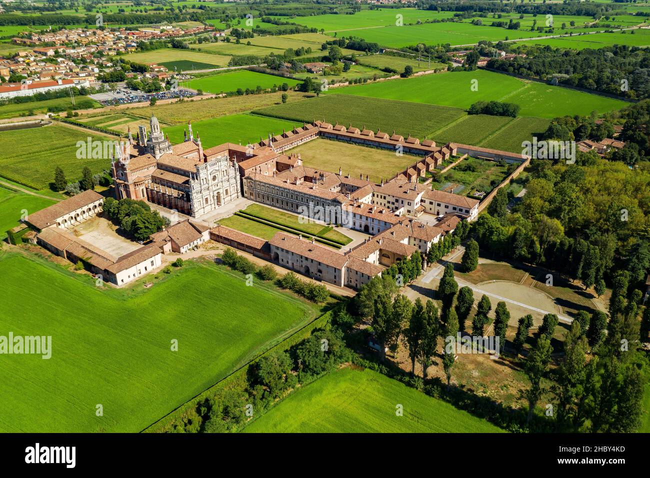 Certosa di Pavia Gra Car (Gratiarum Certosa, Monastero di Santa Maria delle grazie, XIV secolo), veduta aerea Foto Stock
