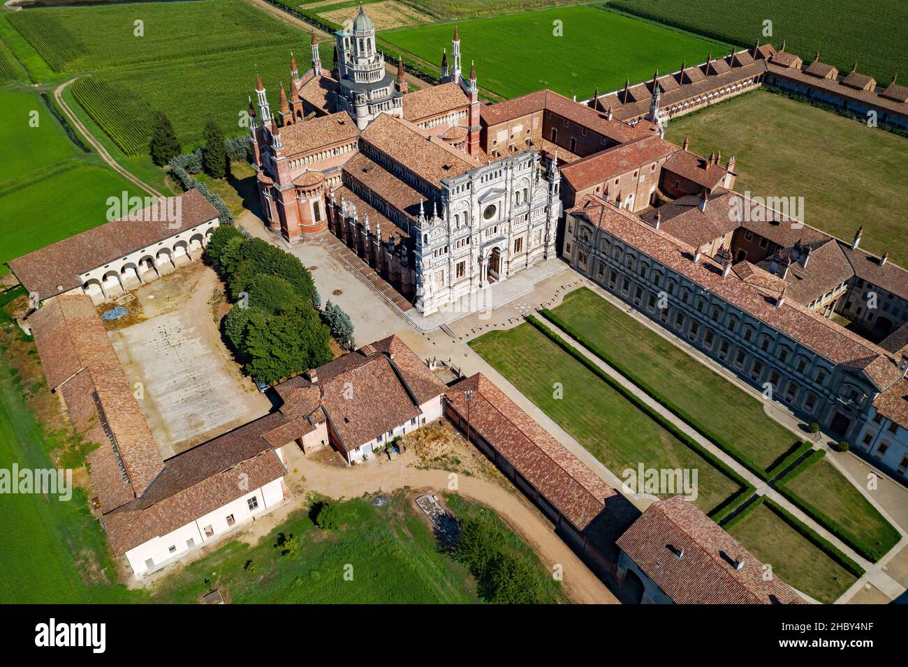 Certosa di Pavia Gra Car (Gratiarum Certosa, Monastero di Santa Maria delle grazie, XIV secolo), veduta aerea Foto Stock