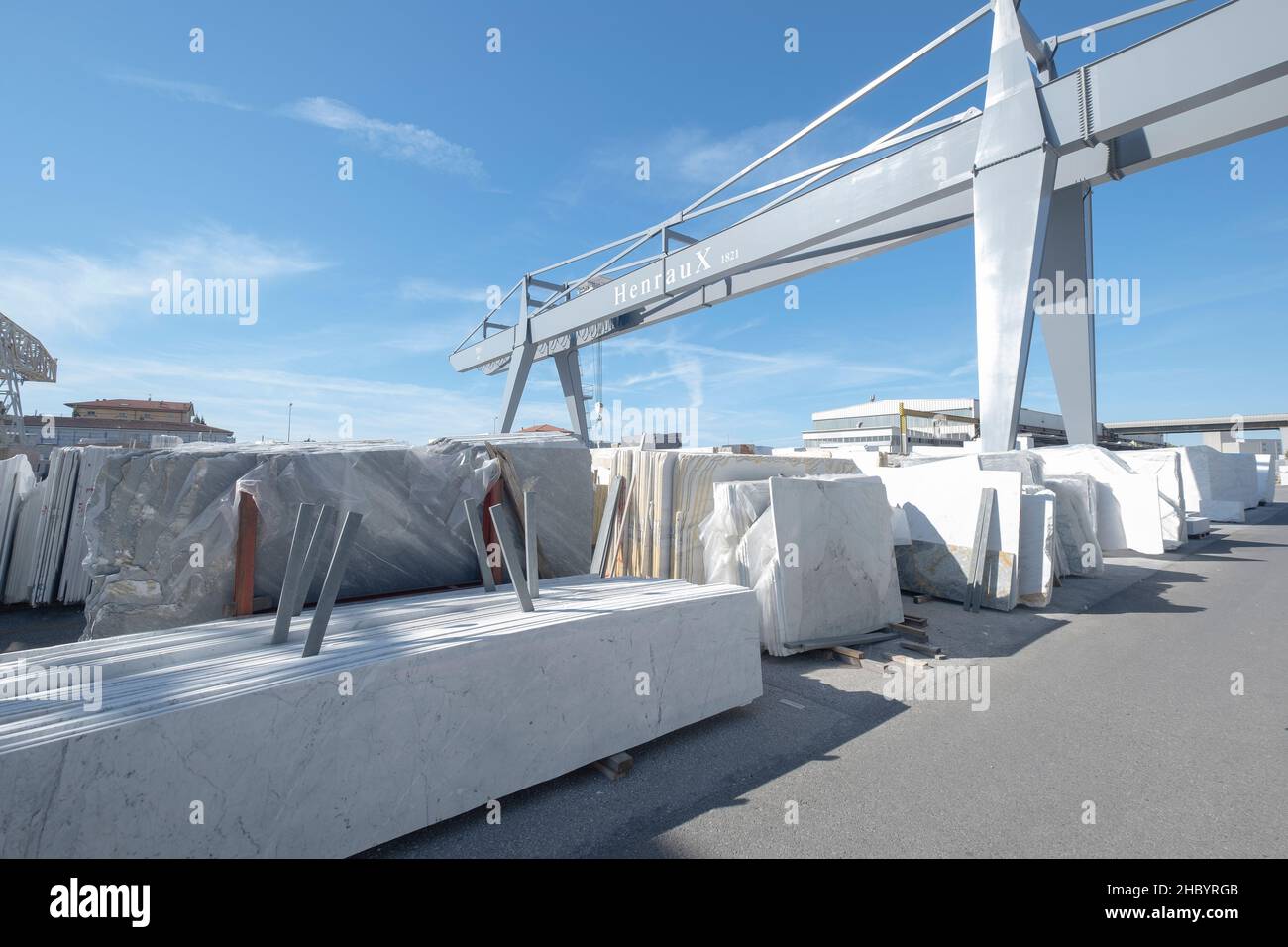 Henraux S.p.A., con sede a Querceta, è oggi leader nel settore dell'estrazione e lavorazione del marmo. Querceta, Italia Foto Stock