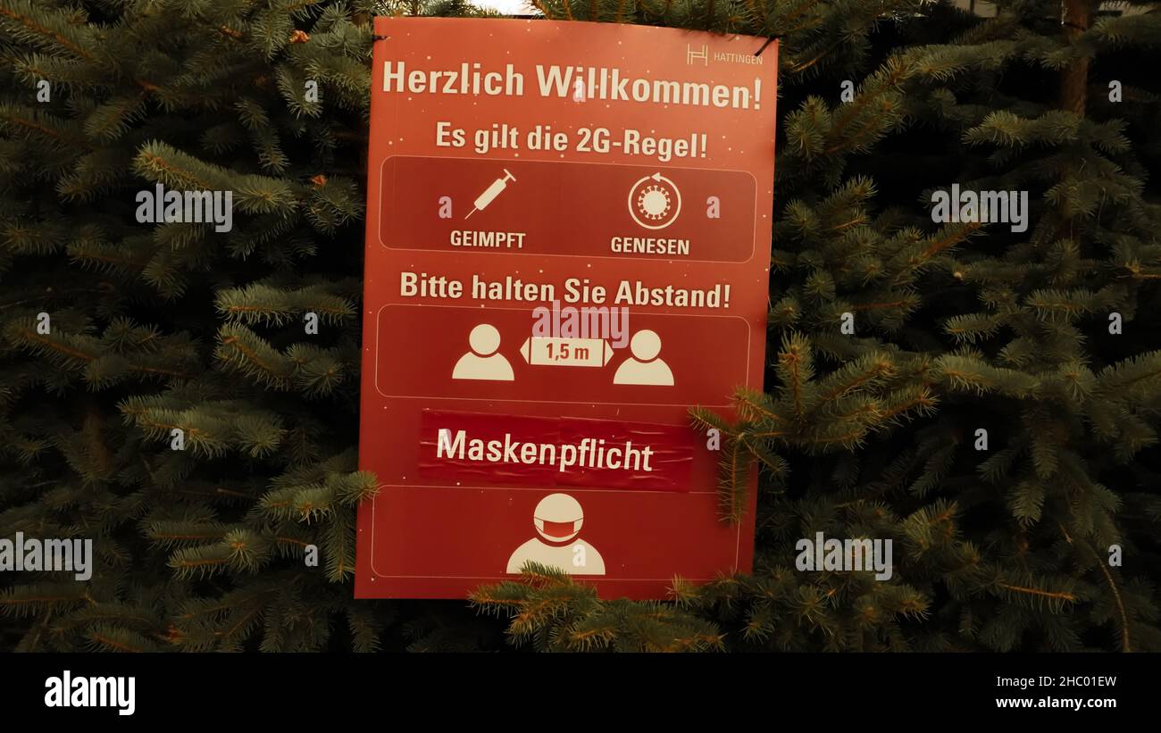 2G cartello di avvertimento Corona all'ingresso di un mercatino di Natale a Hattingen Foto Stock