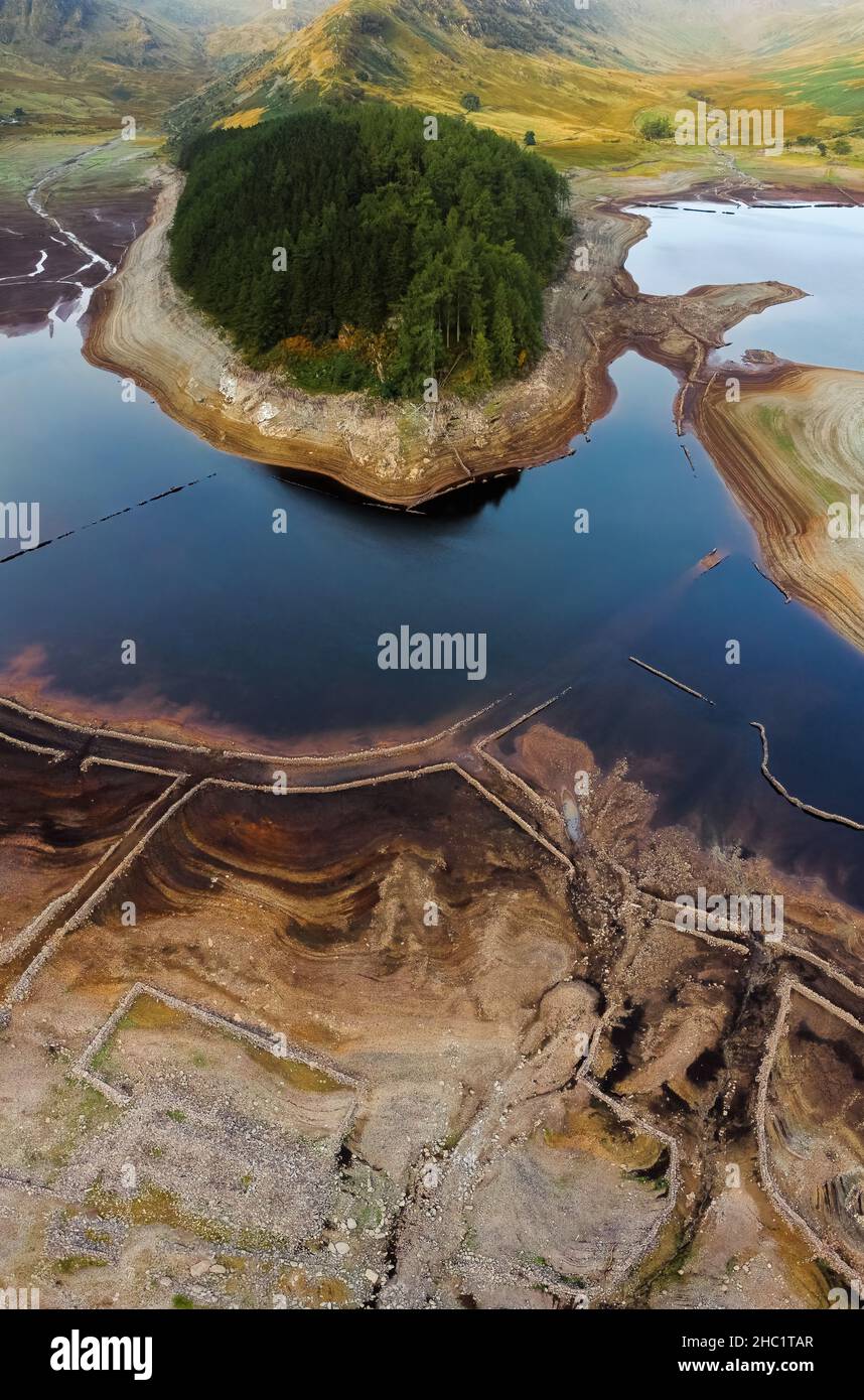 Il villaggio di Mardale Green, allagato nel 1935 per fornire acqua a Manchester, riemergendo dalle profondità del serbatoio di Haweswater durante un periodo di siccità Foto Stock