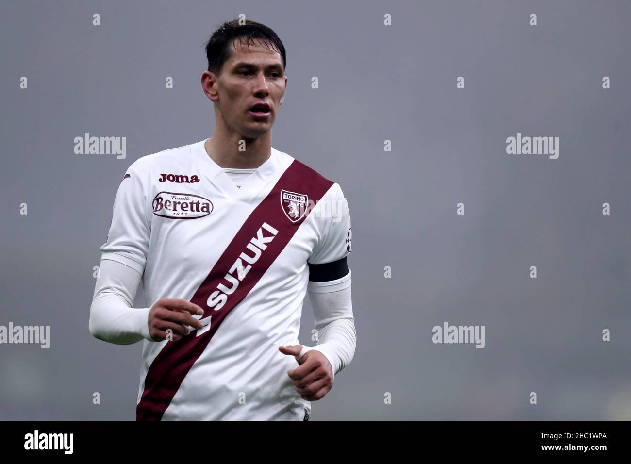 La SASA Lukic del Torino FC si presenta durante la Serie A una partita tra il FC Internazionale e il Torino FC allo Stadio Giuseppe Meazza il 22 dicembre 2021 a Milano. Foto Stock