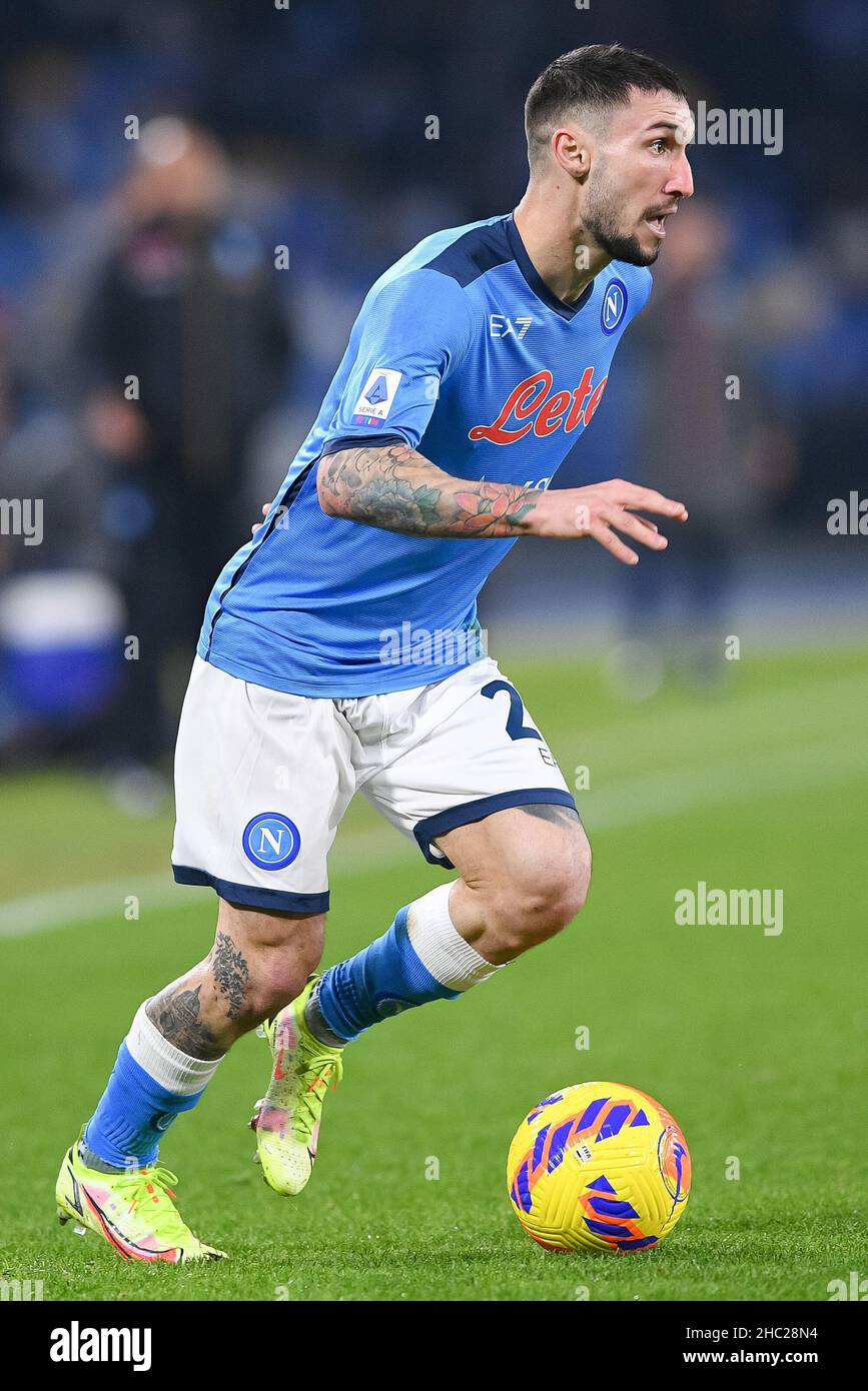 Napoli, Italia. 22nd Dic 2021. Matteo Politano della SSC Napoli durante la Serie A match tra Napoli e Spezia Calcio allo Stadio Diego Armando Maradona, Napoli, Italia, il 22 dicembre 2021. Credit: Giuseppe Maffia/Alamy Live News Foto Stock