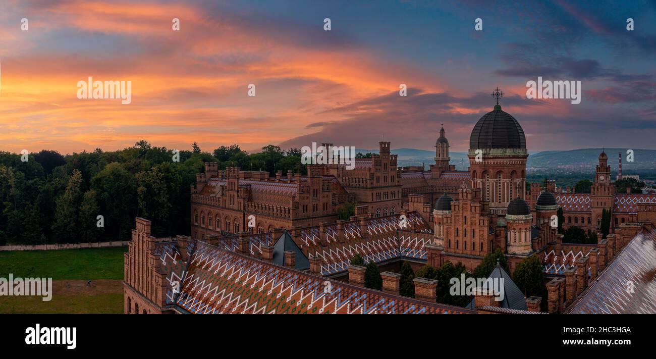 Veduta aerea della Residenza delle metropoli Bukoviniane e dalmate. Foto Stock