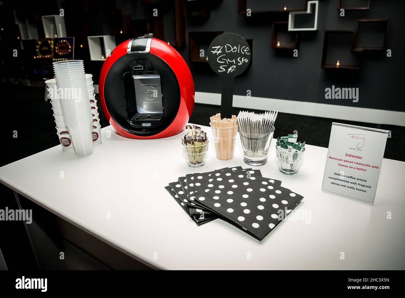 Johannesburg, Sudafrica - 10 settembre 2013: Evento di lancio del prodotto Nescafe Dolce gusto Foto Stock