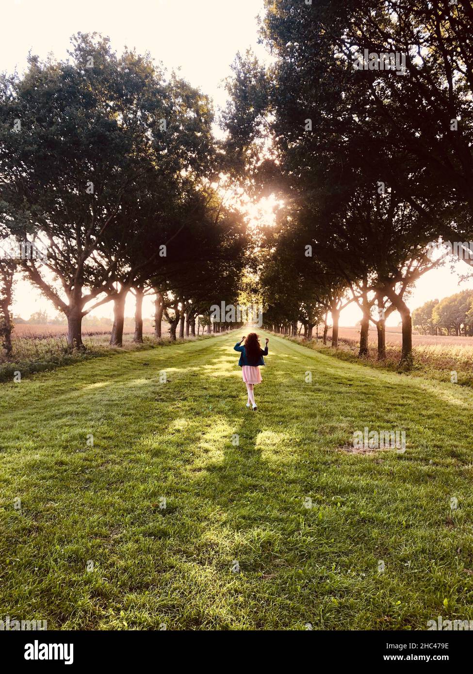 Colpo verticale di una donna in Althorp House, Northamptonshire, Regno Unito Foto Stock