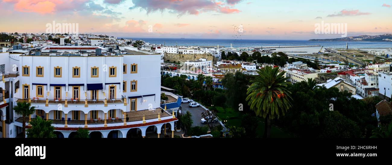 Vista panoramica della costa marocchina, Tangeri City, Marocco Foto Stock