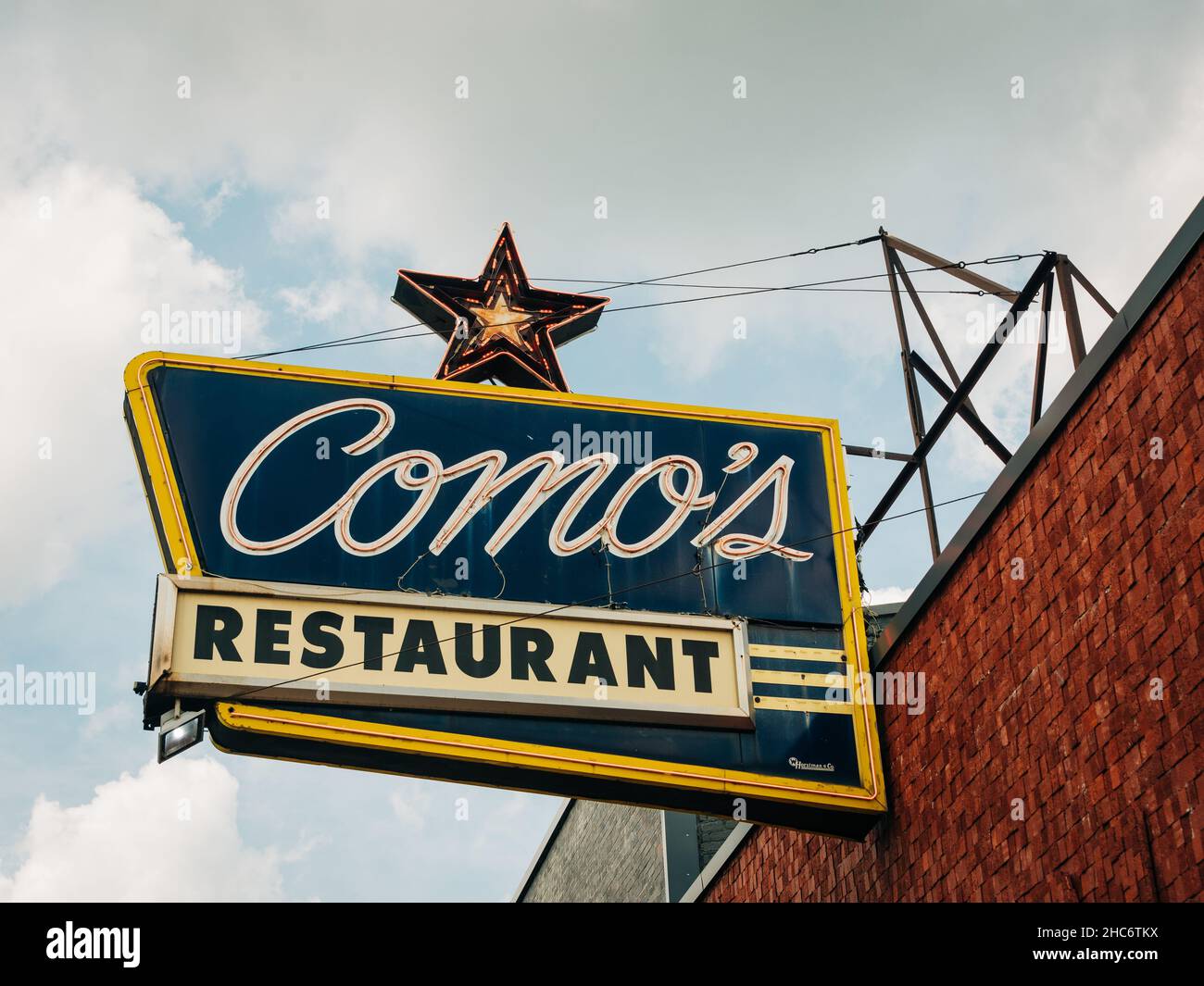 Comos Restaurant vintage sign a Ferndale, vicino a Detroit, Michigan Foto Stock