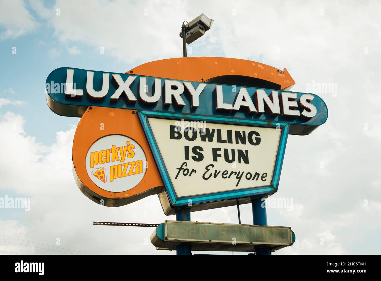 Luxury Lanes vintage segno in Ferndale, vicino Detroit, Michigan Foto Stock