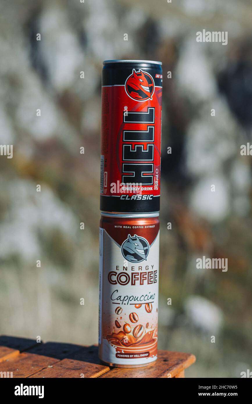 Shot verticale di un caffè Hell energizer Foto Stock