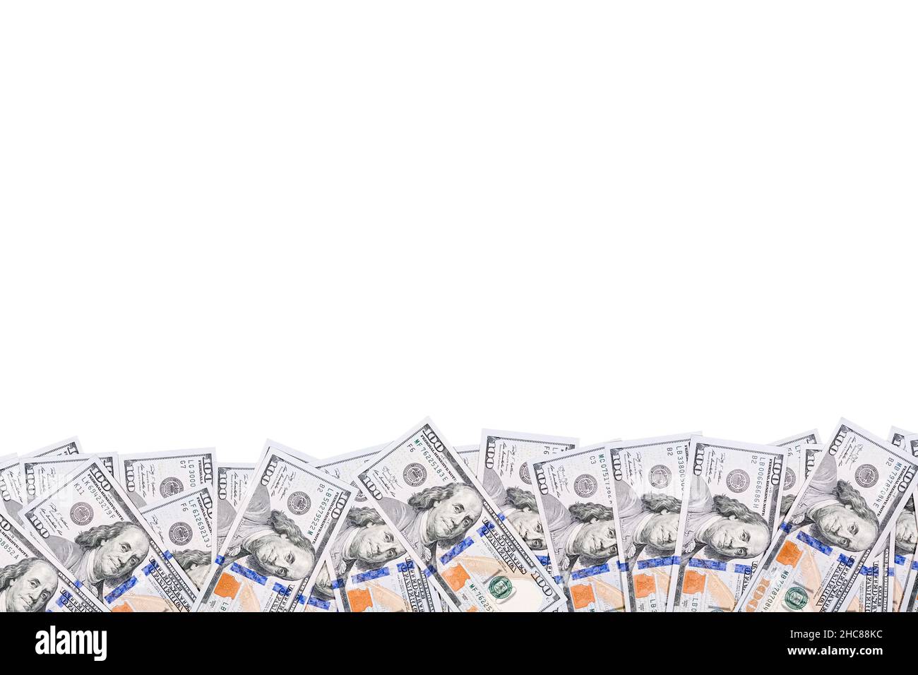 100 dollari di bollette ondulato su sfondo bianco. Banner sul denaro con spazio per la copia Foto Stock