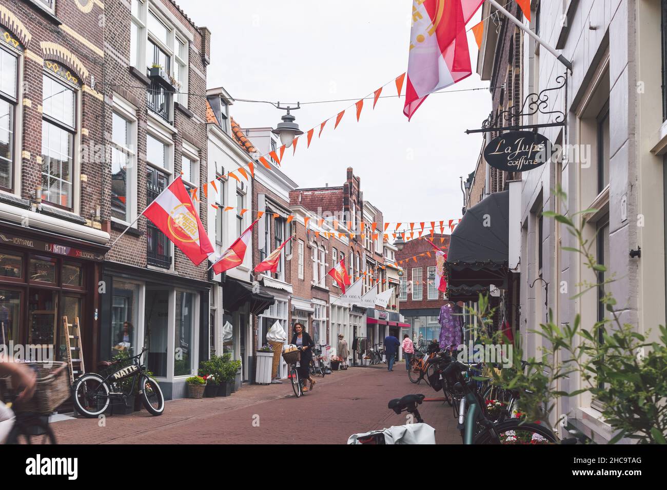 Soleggiata città aerea estiva di Gouda, capitale del formaggio in Olanda Foto Stock