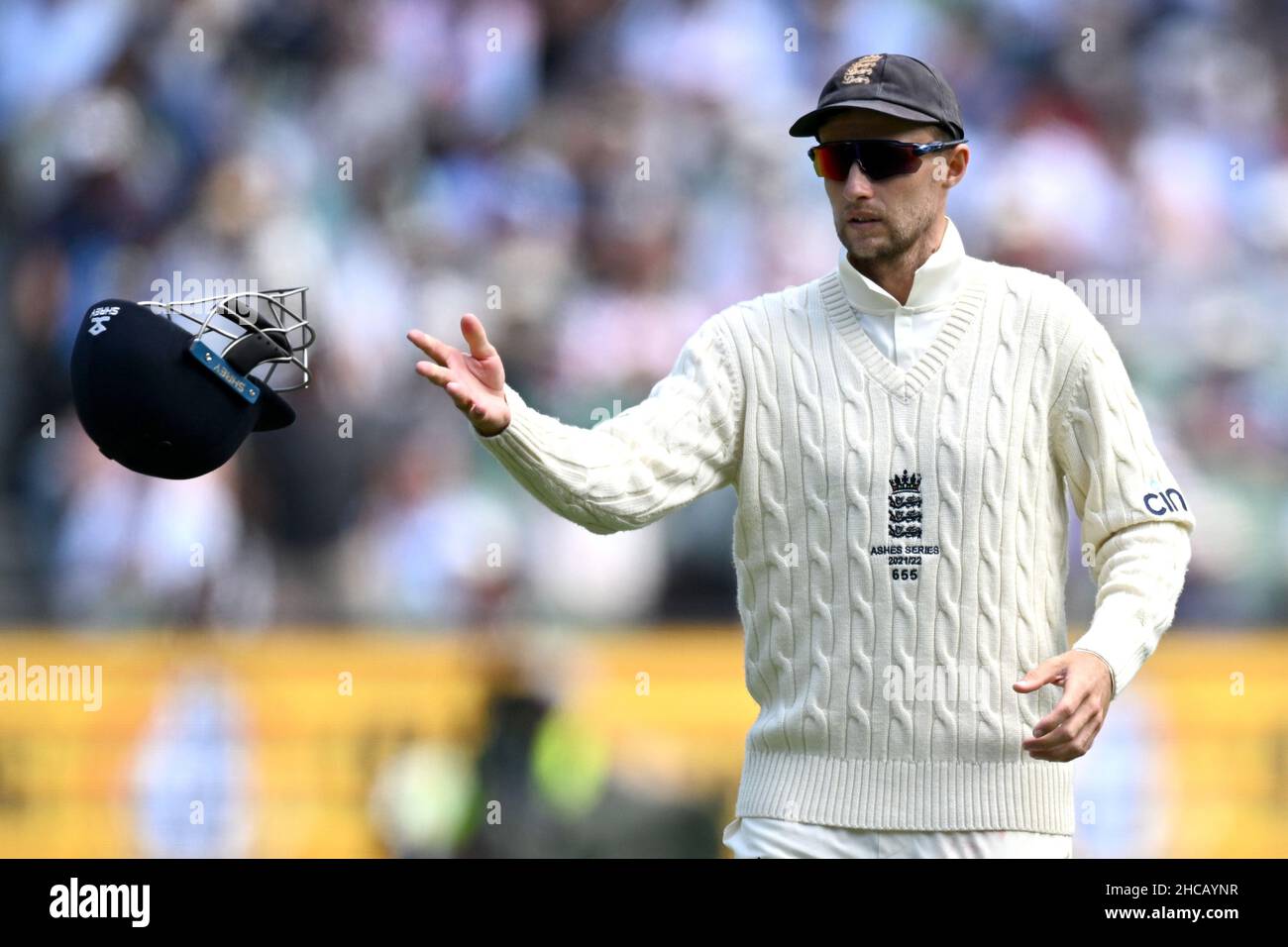 Melbourne Cricket Ground, Melbourne, Australia. 2nd Dic 2021. The Ashes 3rd Test Day 2 Cricket, Australia contro Inghilterra; Joe Root of England Credit: Action Plus Sports/Alamy Live News Foto Stock