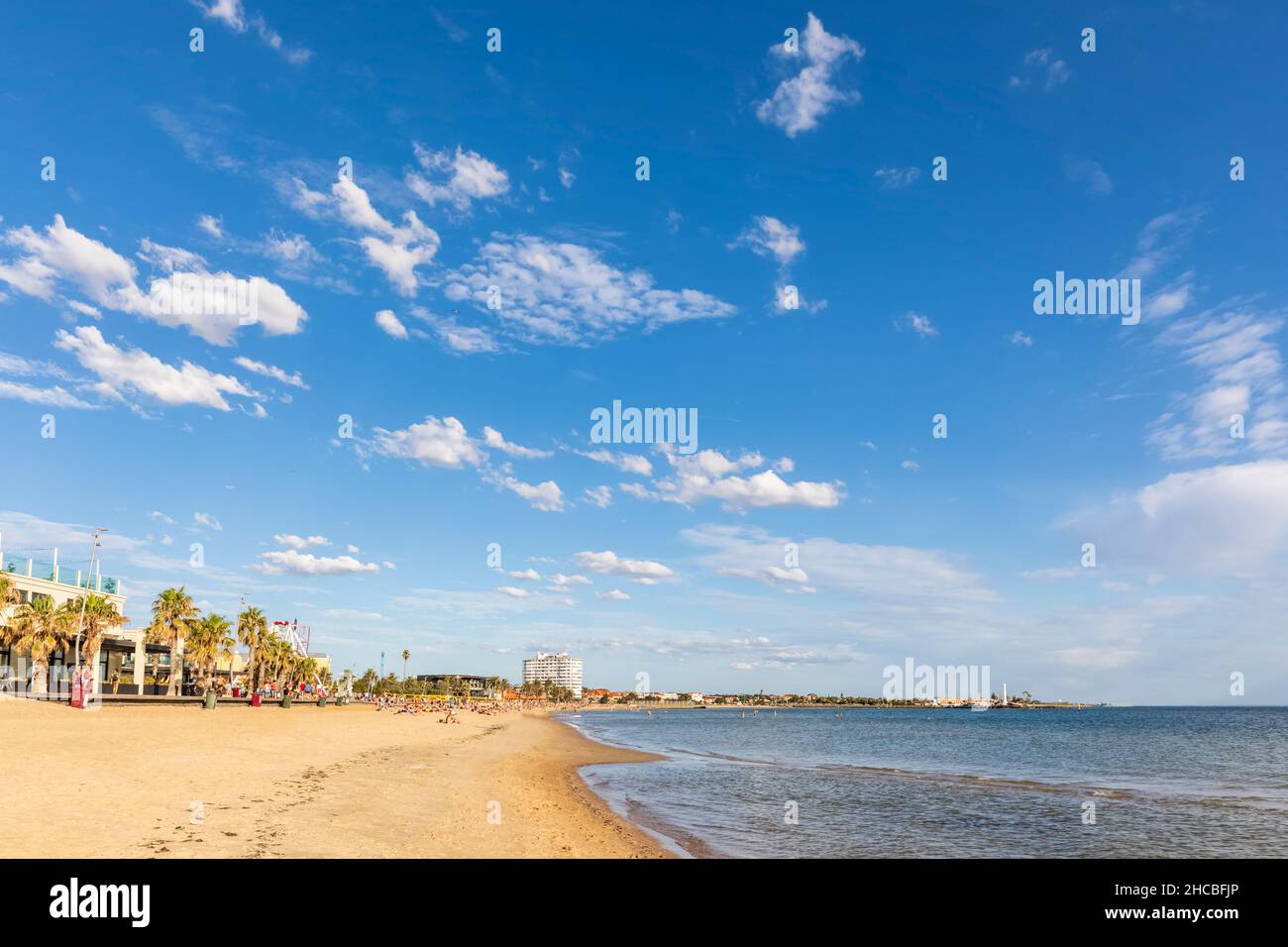 Australia, Victoria, Melbourne, nuvole sul molo di Saint Kilda Foto Stock