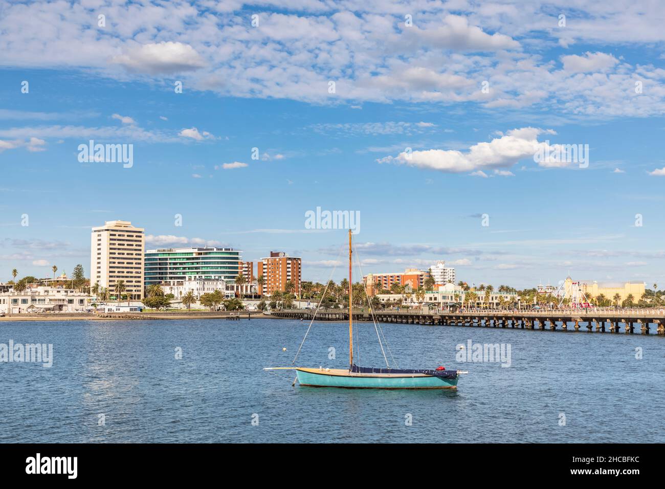 Australia, Victoria, Melbourne, cielo estivo sulla spiaggia di Saint Kilda Foto Stock