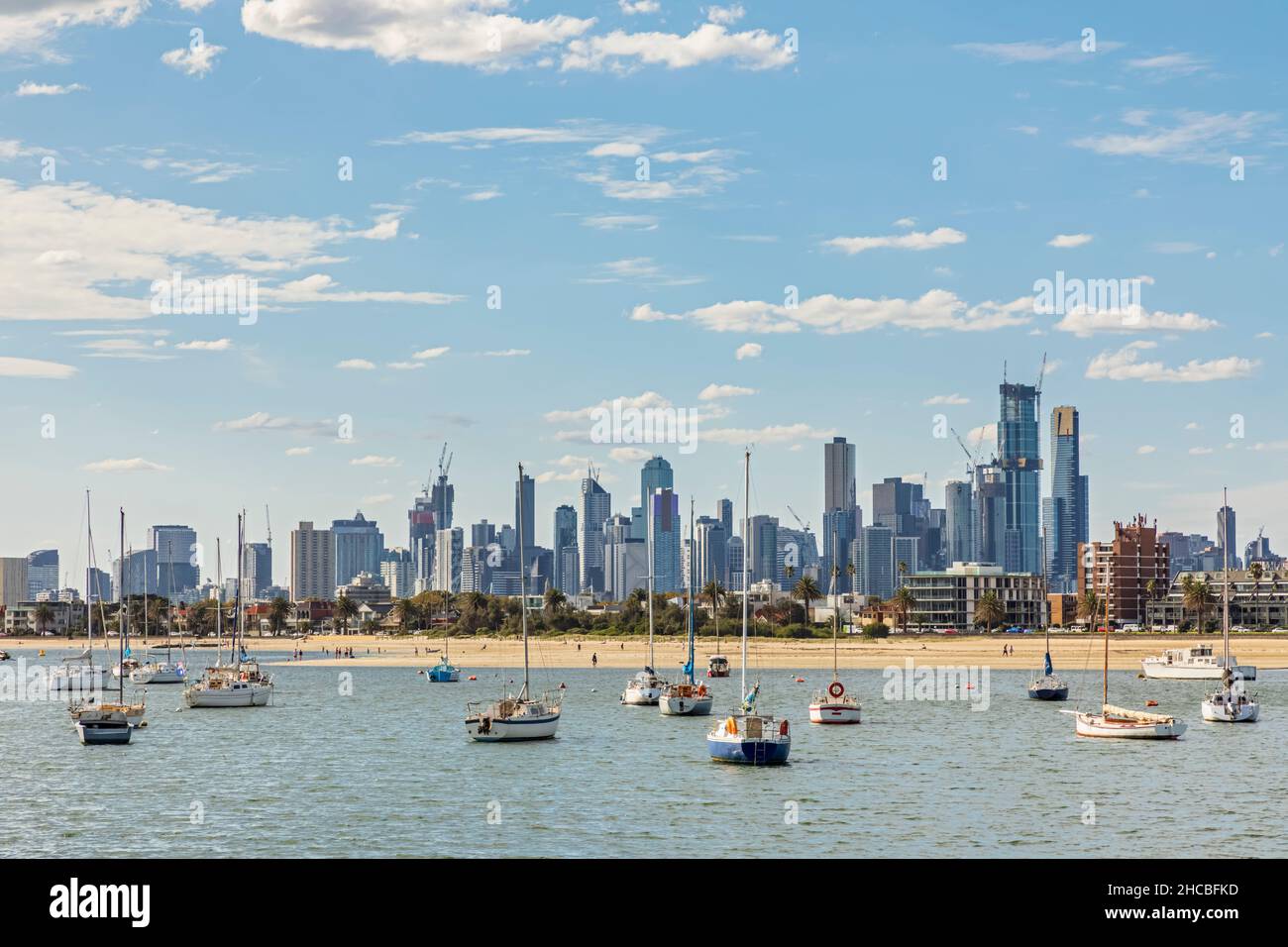 Australia, Victoria, Melbourne, nuvole sul molo di Saint Kilda Foto Stock