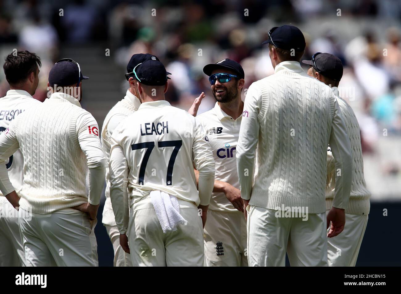 Melbourne, Australia, 27 dicembre 2021. James Anderson d'Inghilterra celebra il cazzo di Marcus Harris d'Australia durante il Boxing Day Test Match nella serie Ashes tra Australia e Inghilterra. Credit: Dave Hewison/Speed Media/Alamy Live News Foto Stock