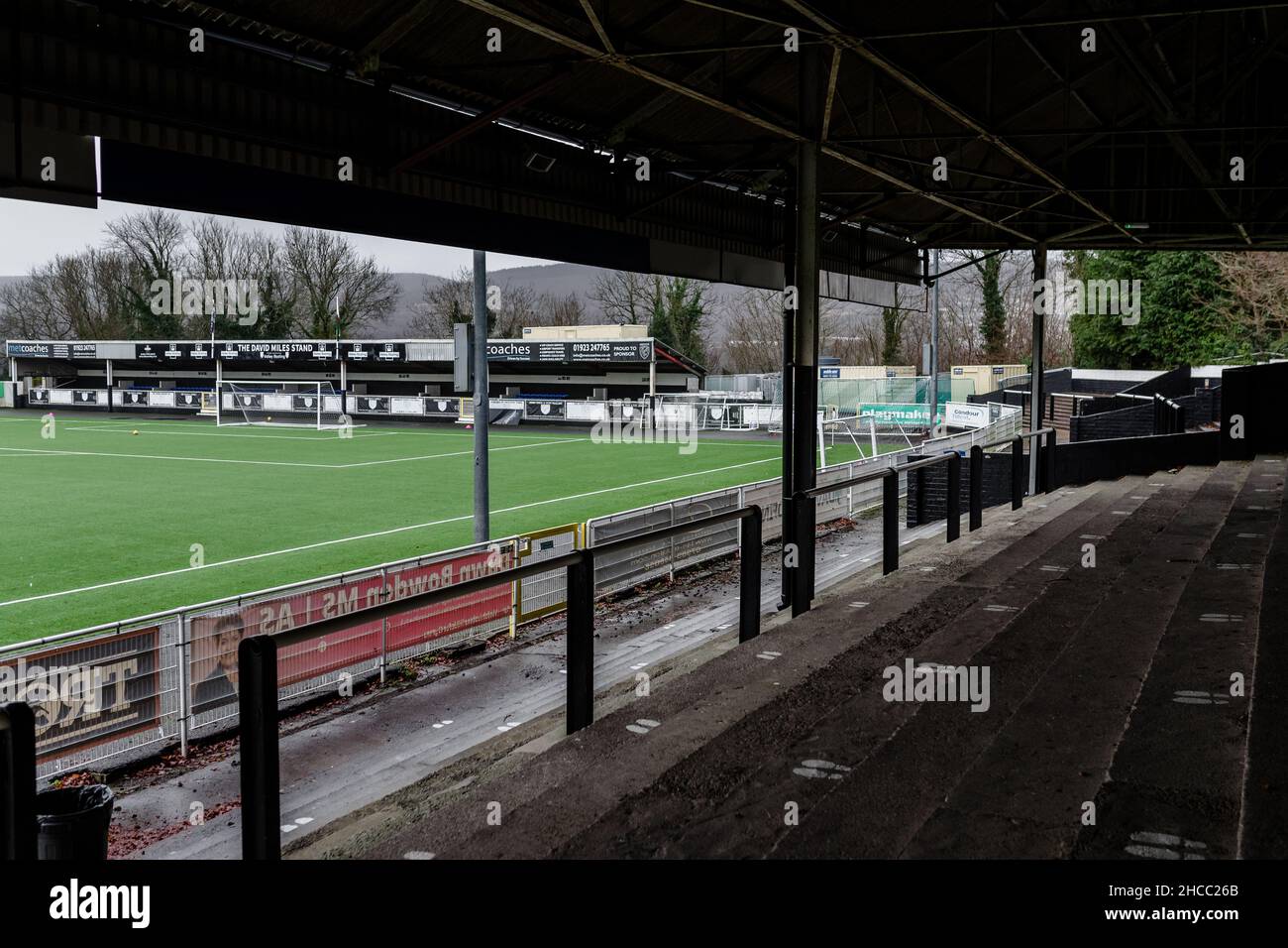 MERTHYR TYDFIL, GALLES - 27 DICEMBRE 2021: Stadio generale che precede la tappa sud della Southern League Premier Division South tra il Merthyr Town FC e lo Yate Town FC al Penydarren Park Stadium. Il gioco si sta svolgendo a porte chiuse a causa della pandemia del covid-19. Merthyr Tydfil, Galles. Photo Credit John Smith / Alamy Live News Foto Stock