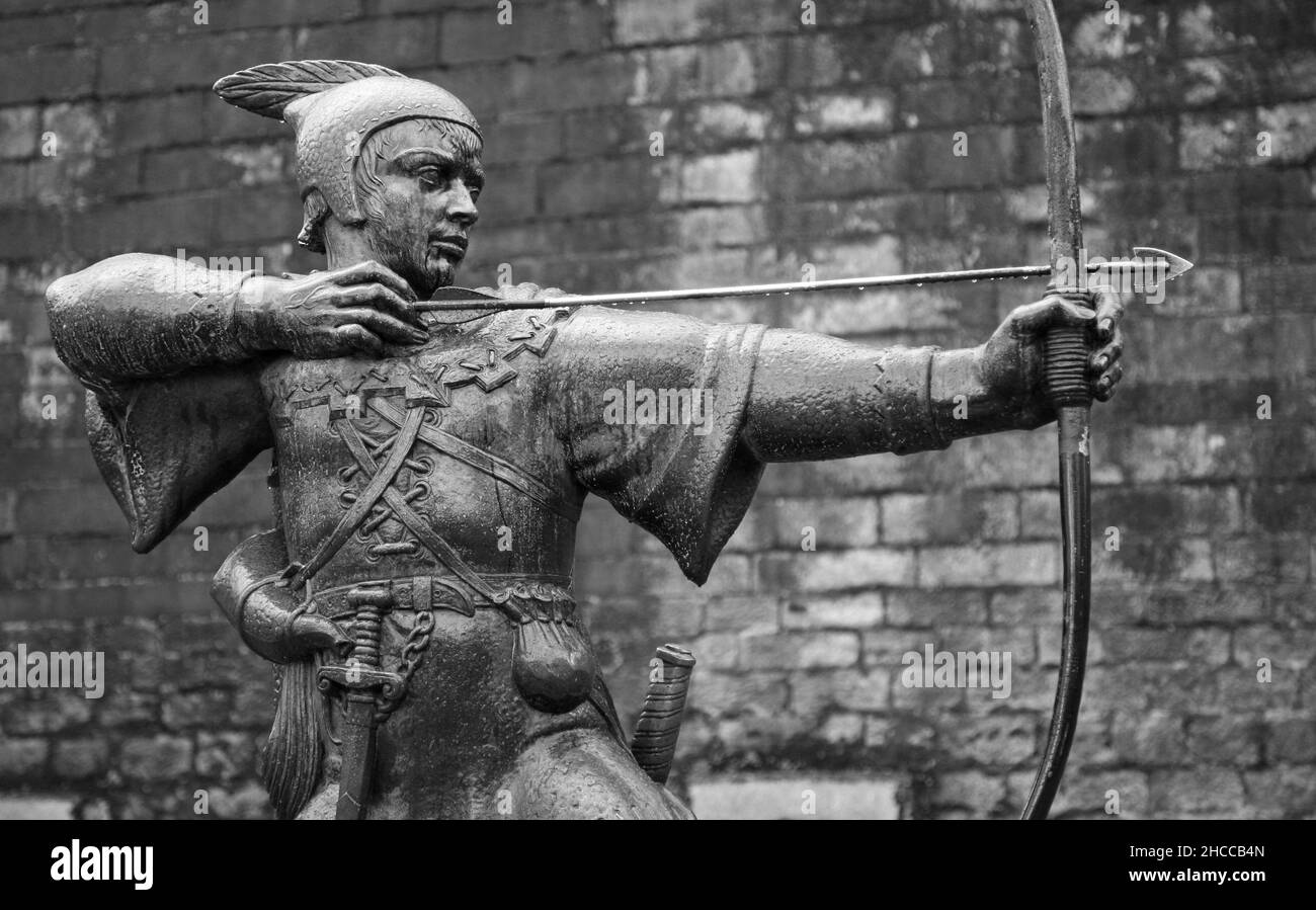 Studio BW della statua di Ronin Hood Nottingham Foto Stock Studio BW della statua di Ronin Hood Nottingham Foto Stock