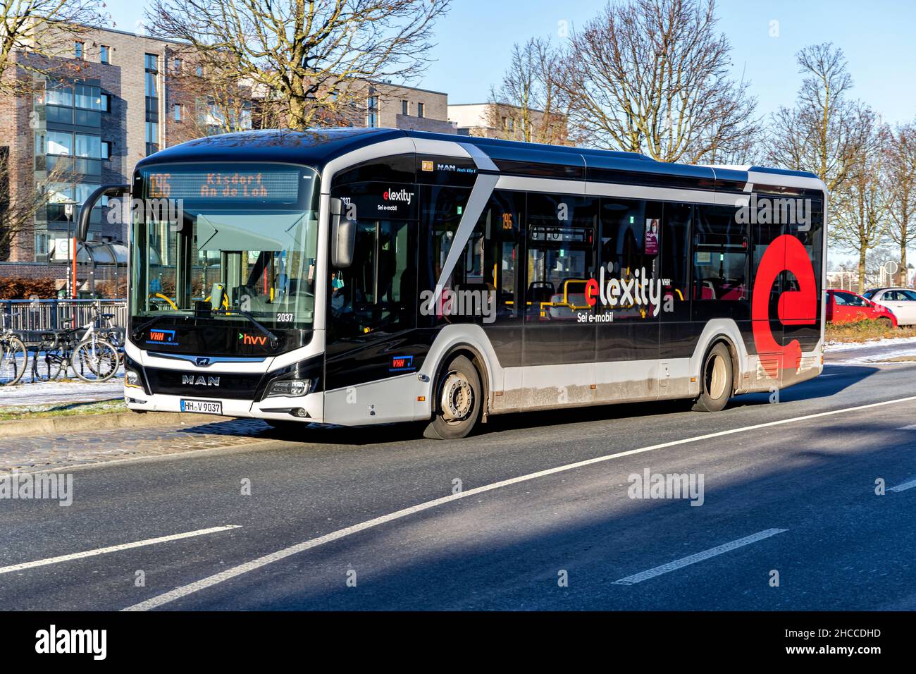 Autobus elettrico VHH MAN Lion's City 12E. Verkehrsbetriebe Hamburg-Holstein GmbH (VHH) è la seconda società di trasporto di autobus della Germania settentrionale. Foto Stock