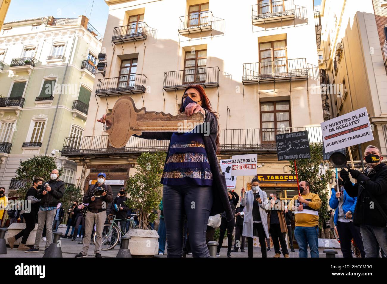 Valencia, Spagna; 21 gennaio 2021: Manifestanti contro le misure contro Covid adottate contro il settore alberghiero dal governo locale. Foto Stock