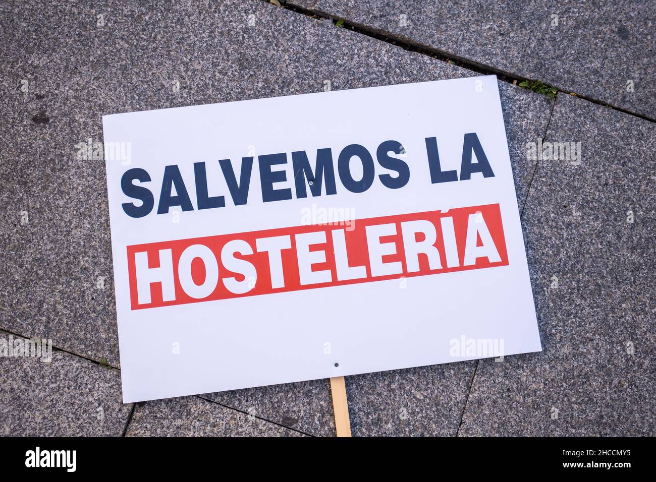 Valencia, Spagna; 21 gennaio 2021: "Salva l'osteria" sul terreno durante una dimostrazione da parte del settore alberghiero. Foto Stock