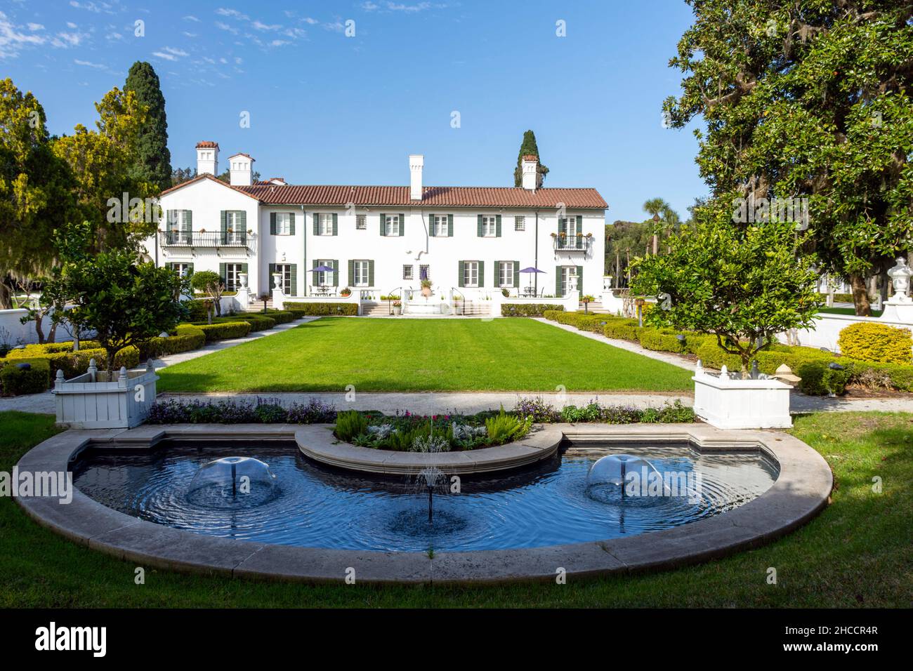 Jekyll Island, Georgia, USA - 13 dicembre 2021: Crane Cottage al Jekyll Island Club and Resort è un luogo di lusso popolare per matrimoni. Foto Stock