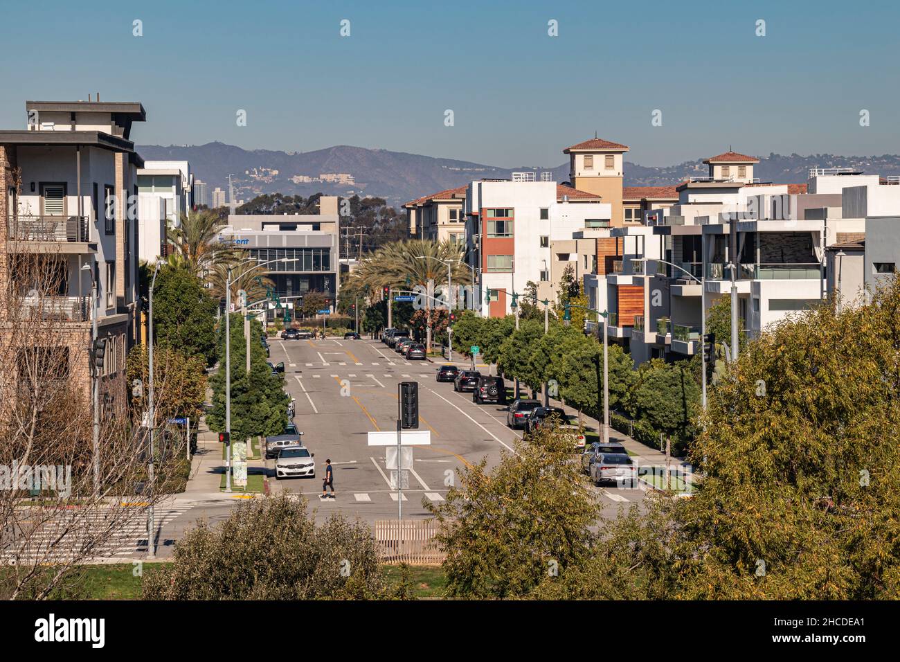 Alloggi residenziali a Playa Vista. Playa Vista è una comunità pianificata con componenti residenziali, commerciali e al dettaglio, tra cui un grande tecnolo Foto Stock