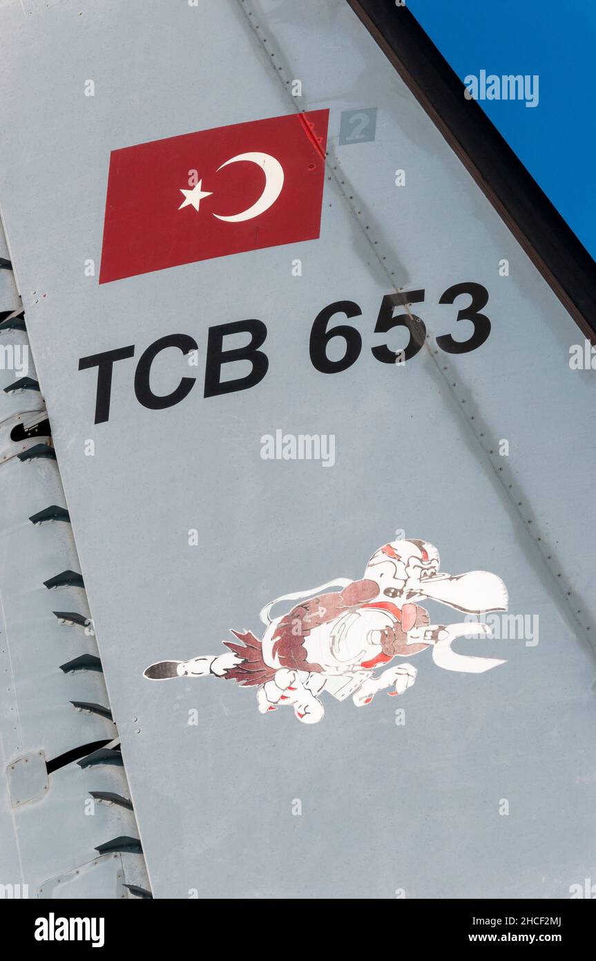 Marina turca CASA CN-235M-100 MPA, velivolo di Patrol marittima. CASA /IPTN CN-235 NUMERO TCB-653. Antisottomarino guerra aereo militare. Foto Stock