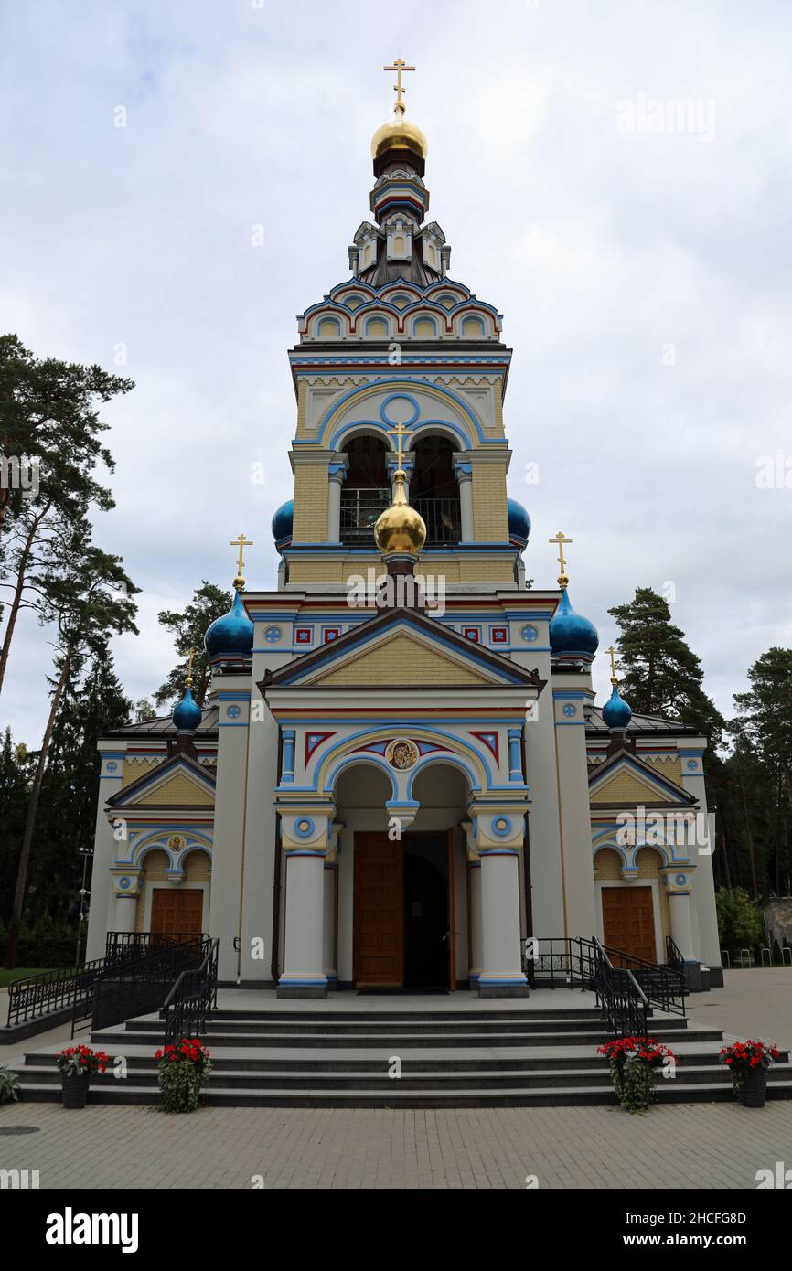 Chiesa di nostra Signora di Kazan presso la stazione balneare di Jurmala in Lettonia Foto Stock