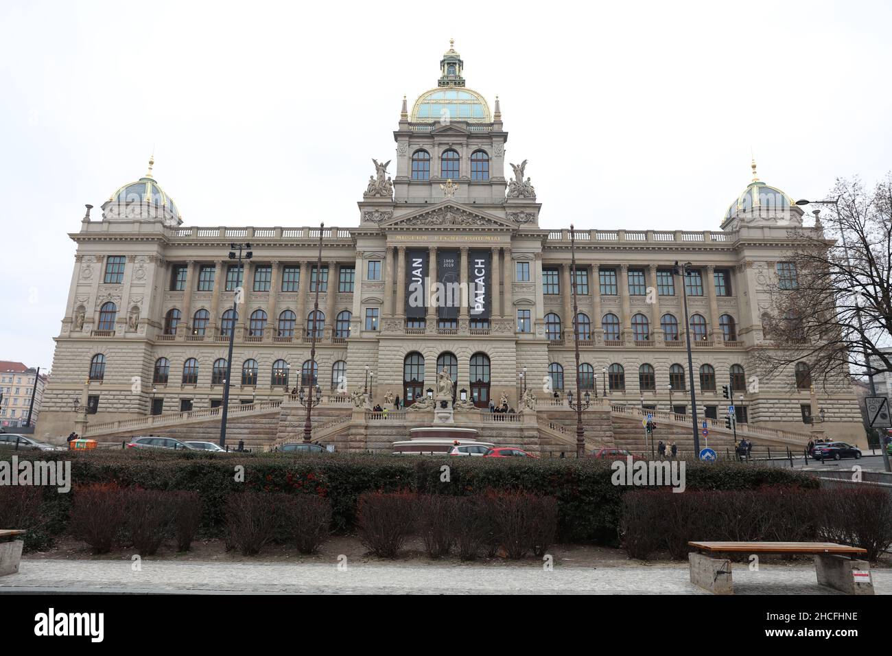 Vista sul Narodni muzeum. Il Museo Nazionale. Praga, Repubblica Ceca. Foto Stock