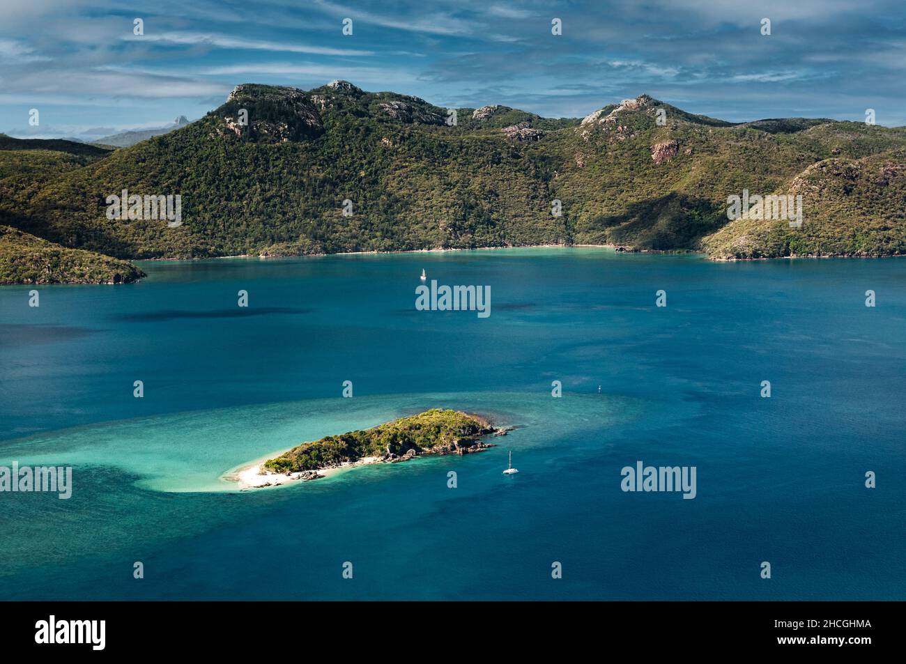 Foto aerea di Black and Hook Island, parte delle Isole Whitsunday. Foto Stock