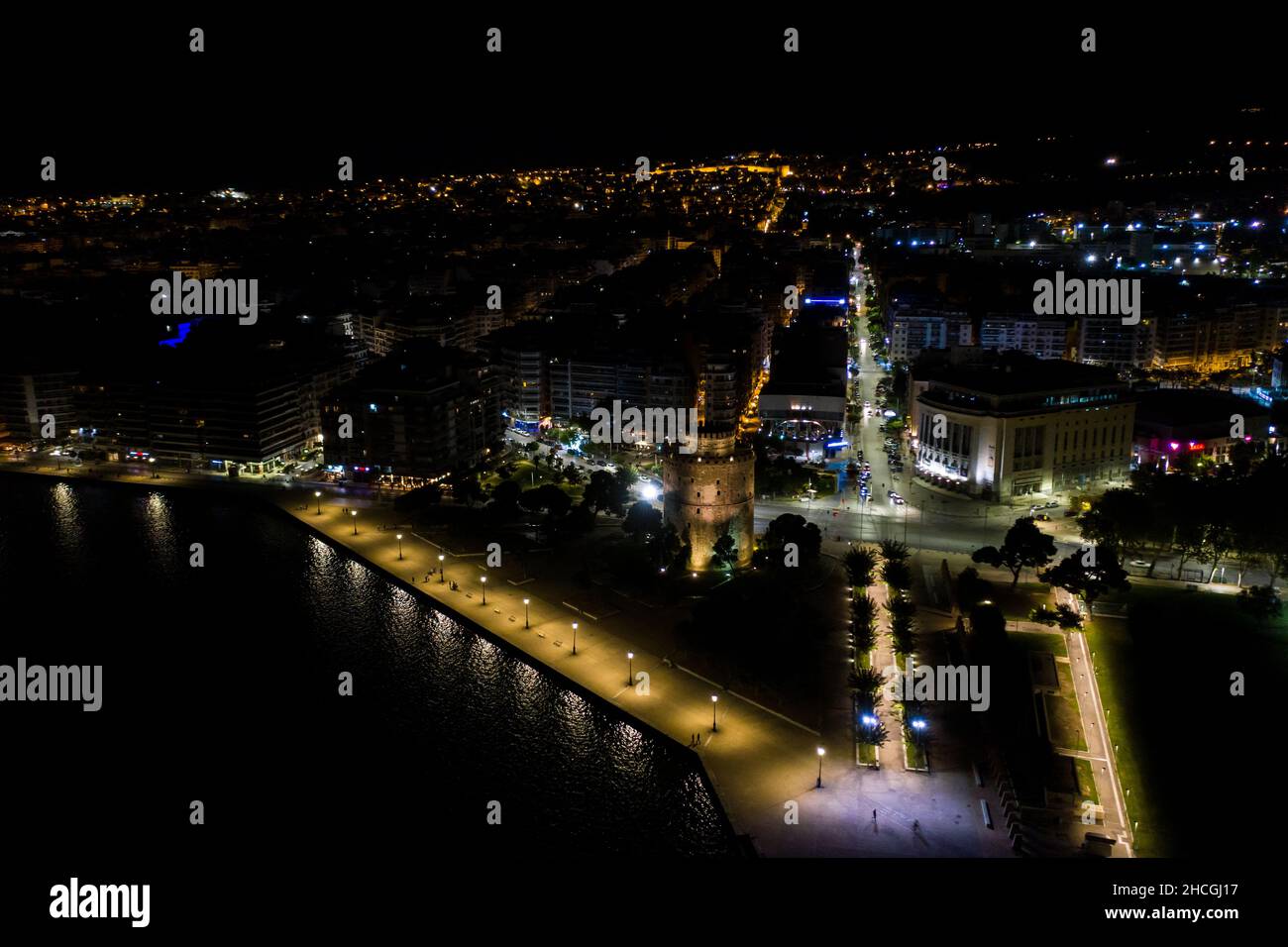 Torre bianca di Salonicco di notte. Foto Stock