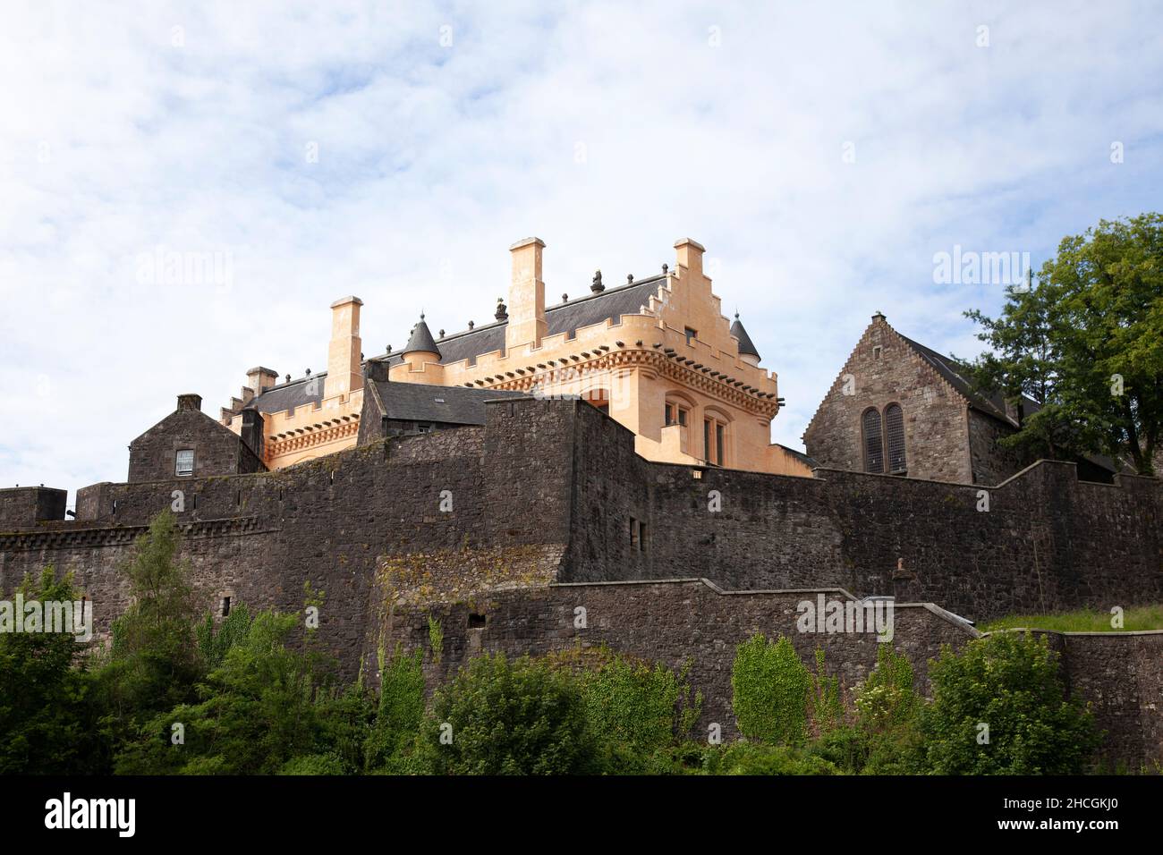 Vista del Castello di Stirling e della Cappella dal basso - Stirling, Scozia Foto Stock