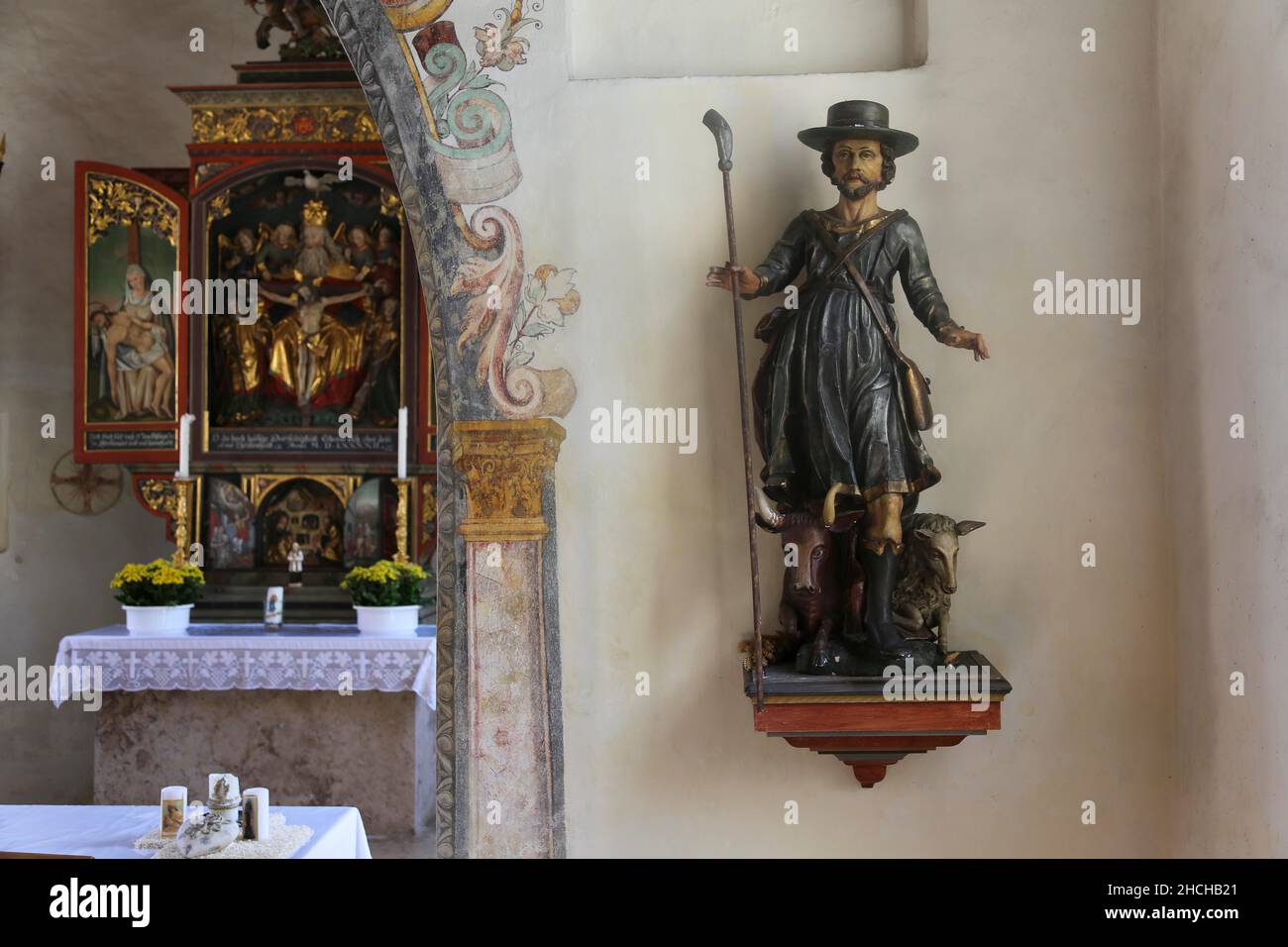 Figura di un santo nella Cappella della Signora, Maria Regina del Cielo e Santa Trinità, Neufra, Germania. Dreifaltigkeit, Neufra, Baden-Wuerttemberg, Germania Foto Stock