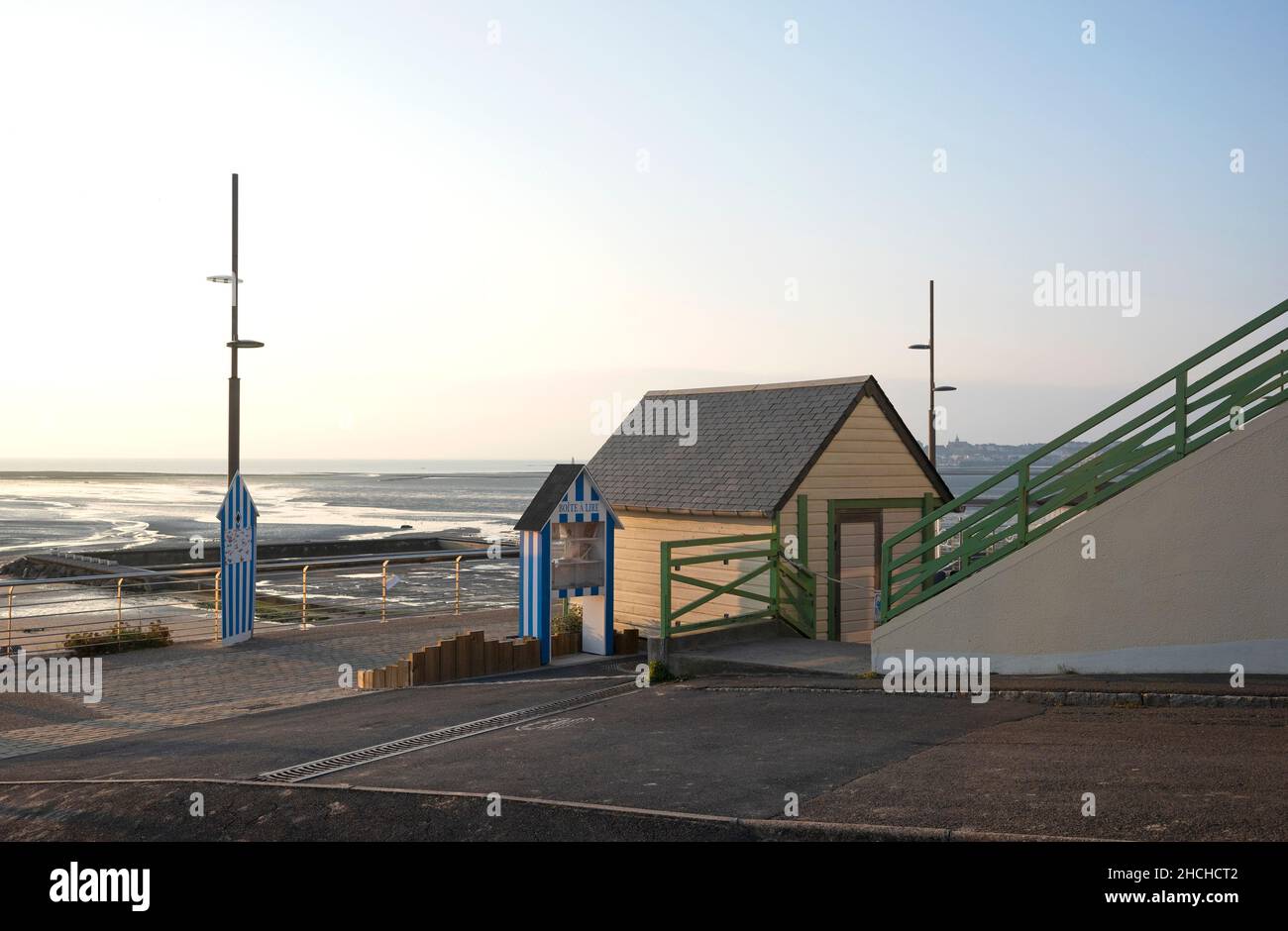 Vista sulla Manica da St Pair sur Mer in Normandia Foto Stock