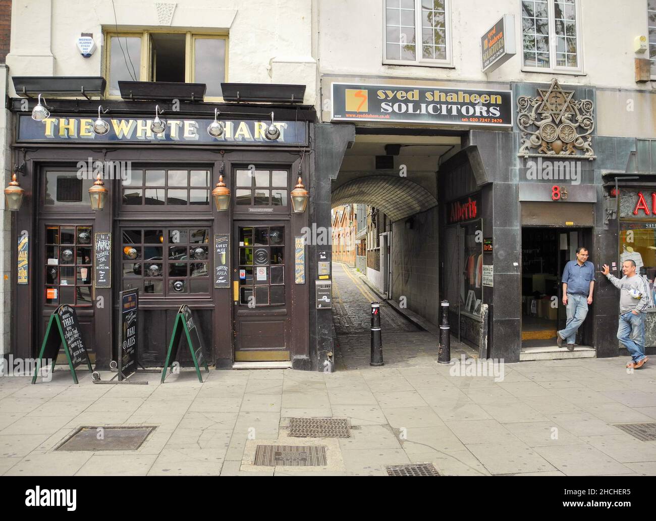 The White Hart Public House, Whitechapel High Street, Londra, E1, Inghilterra, REGNO UNITO Foto Stock