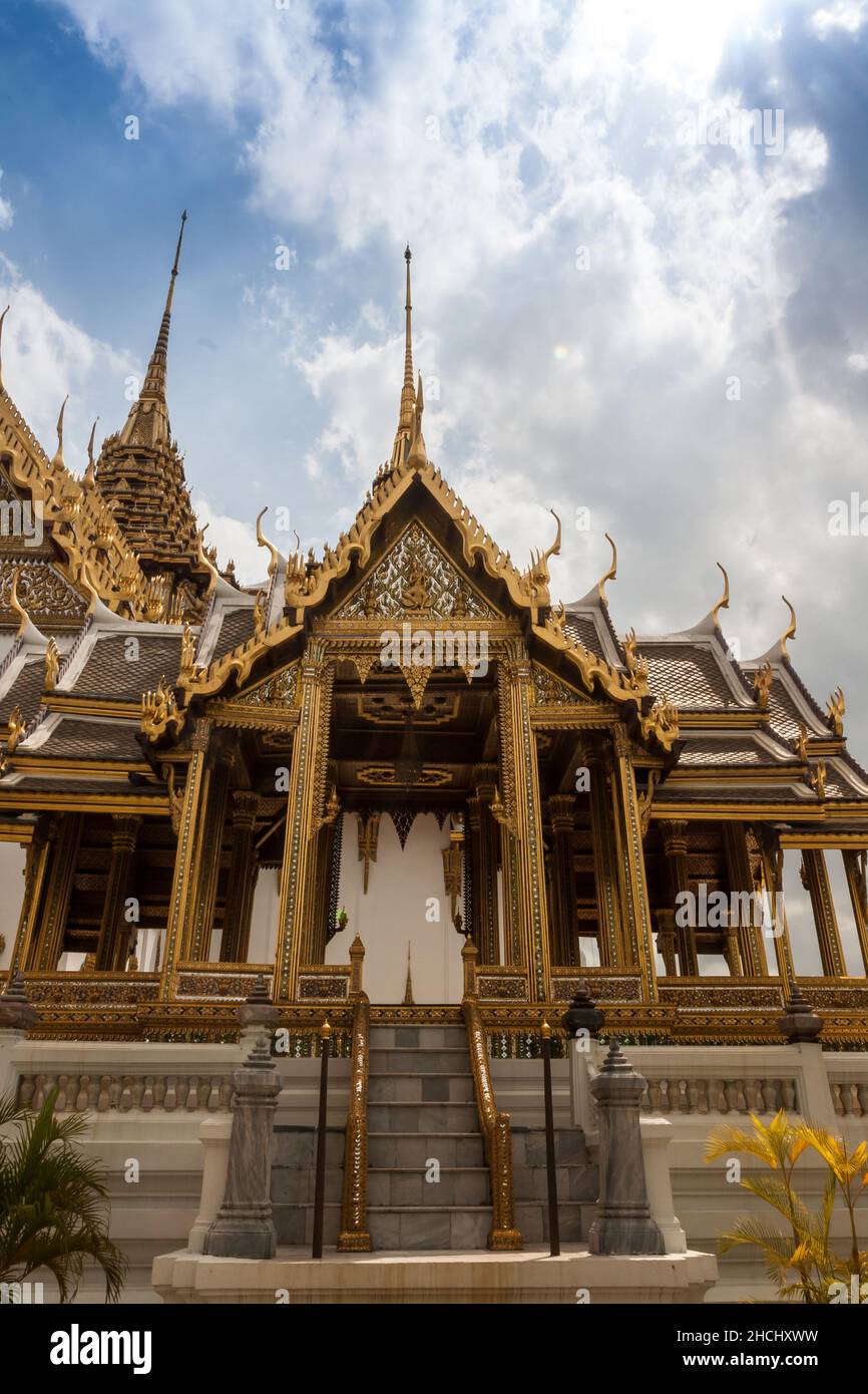 Dusit Maha Prasat Hall - una residenza e sala del pubblico è stato usato principalmente da Kings, membri reali del Queens un punto di riferimento storico al Grand Palace, Bangkok Foto Stock