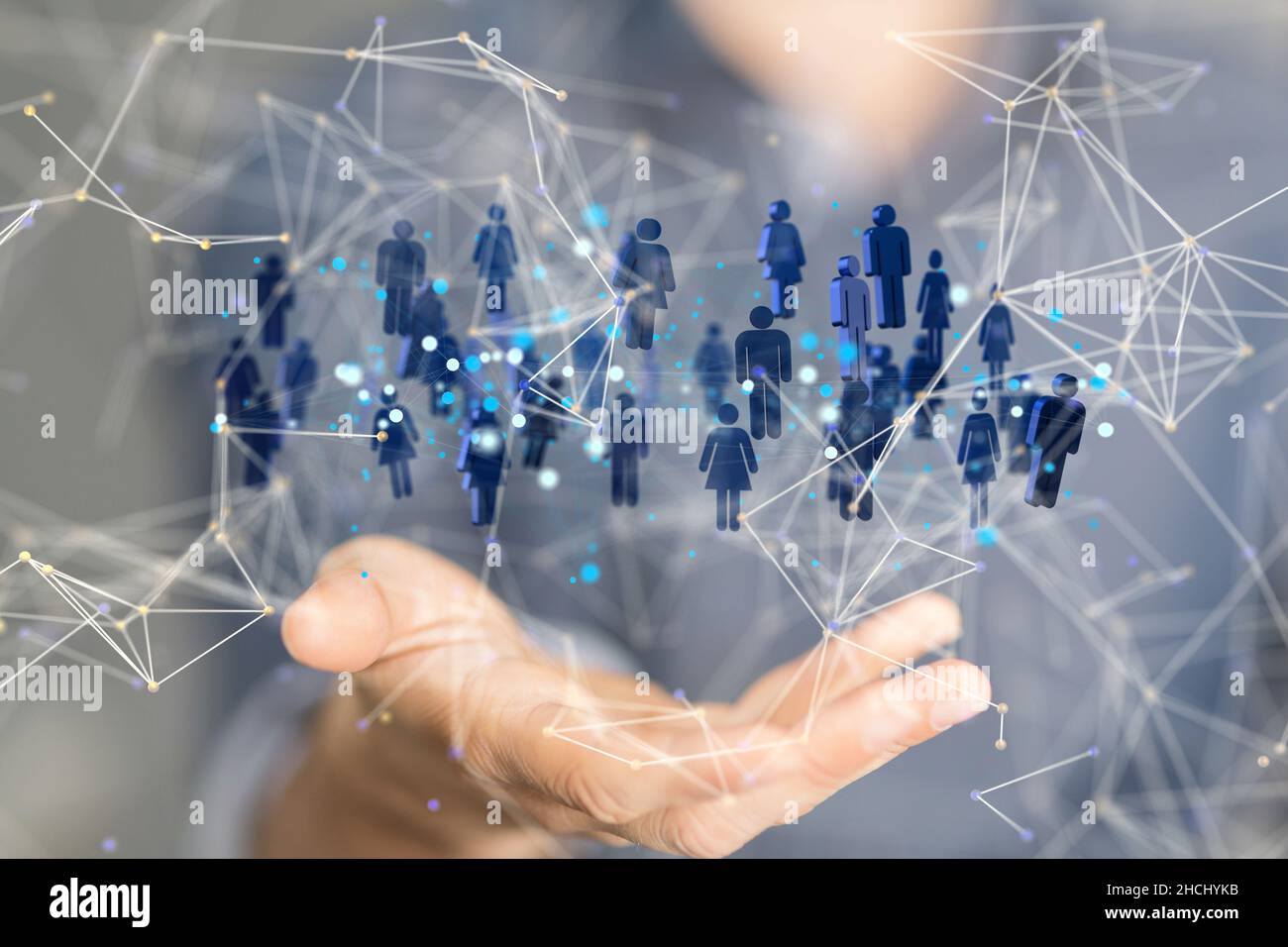 Primo piano di una mano con le icone di connessione di rete digitale sopra Foto Stock