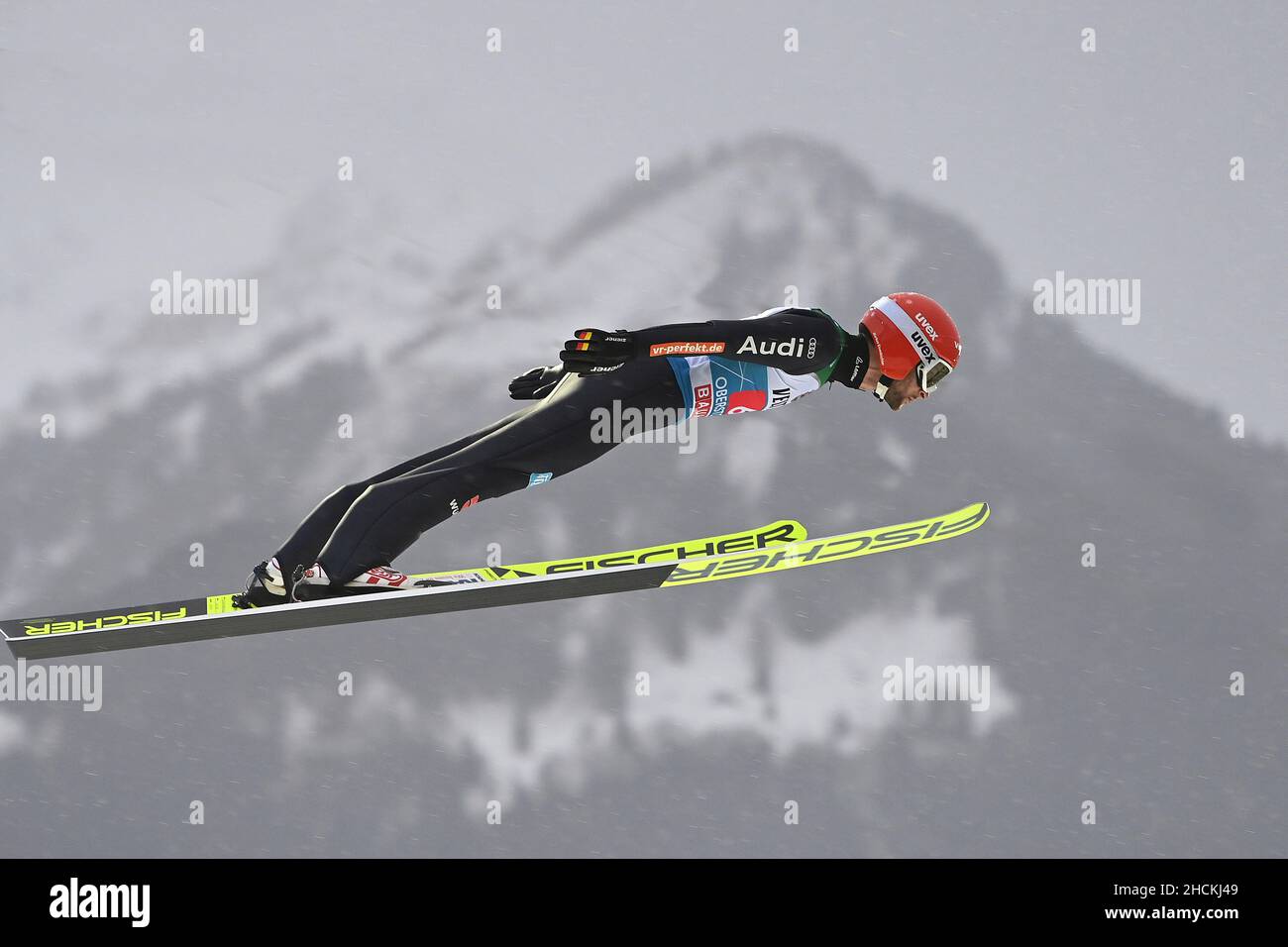 Markus EISENBICHLER (GER), azione, salto con gli sci, 2021 Torneo Internazionale delle quattro colline 22/70th, salto di apertura a Oberstdorf, Audi ARENA il 29th dicembre 2021. Â Foto Stock