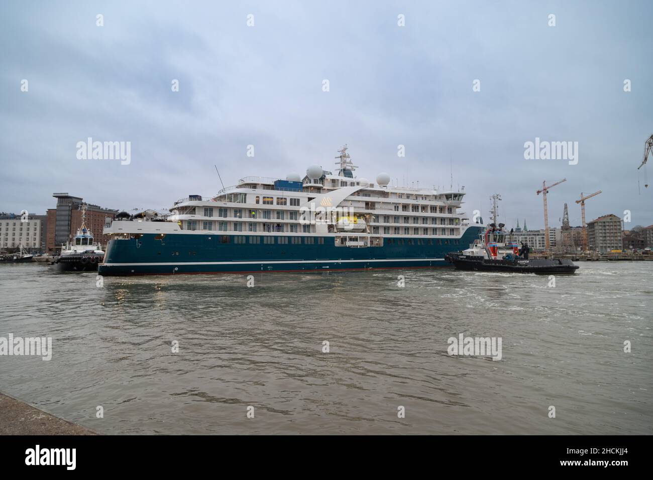 La nuova nave da crociera della spedizione di Swan Hellenic SH Minerva che ritorna al cantiere navale di Helsinki dopo prove in mare. Foto Stock